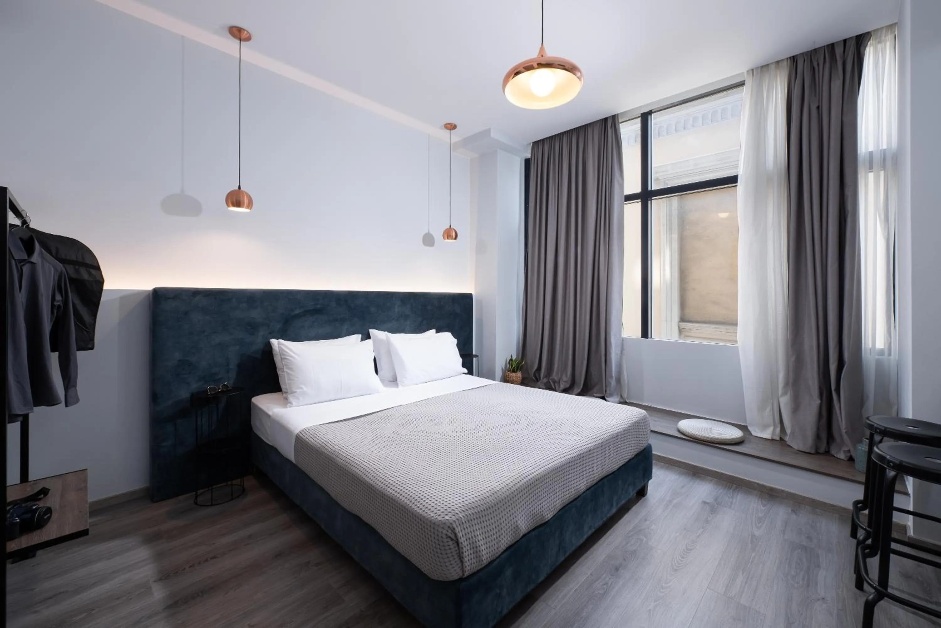 Bed in Enattica Monastiraki Living