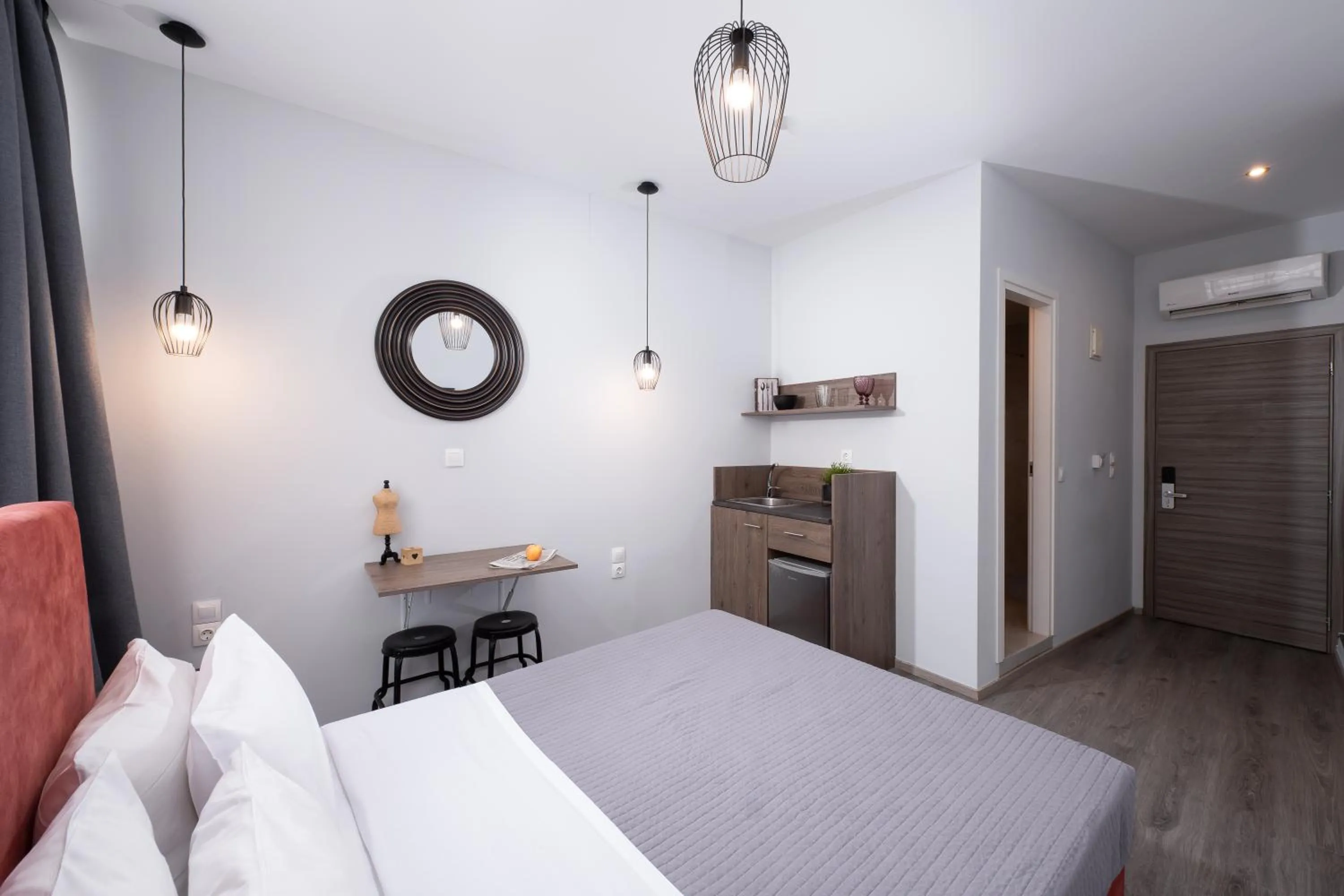 Bed in Enattica Monastiraki Living