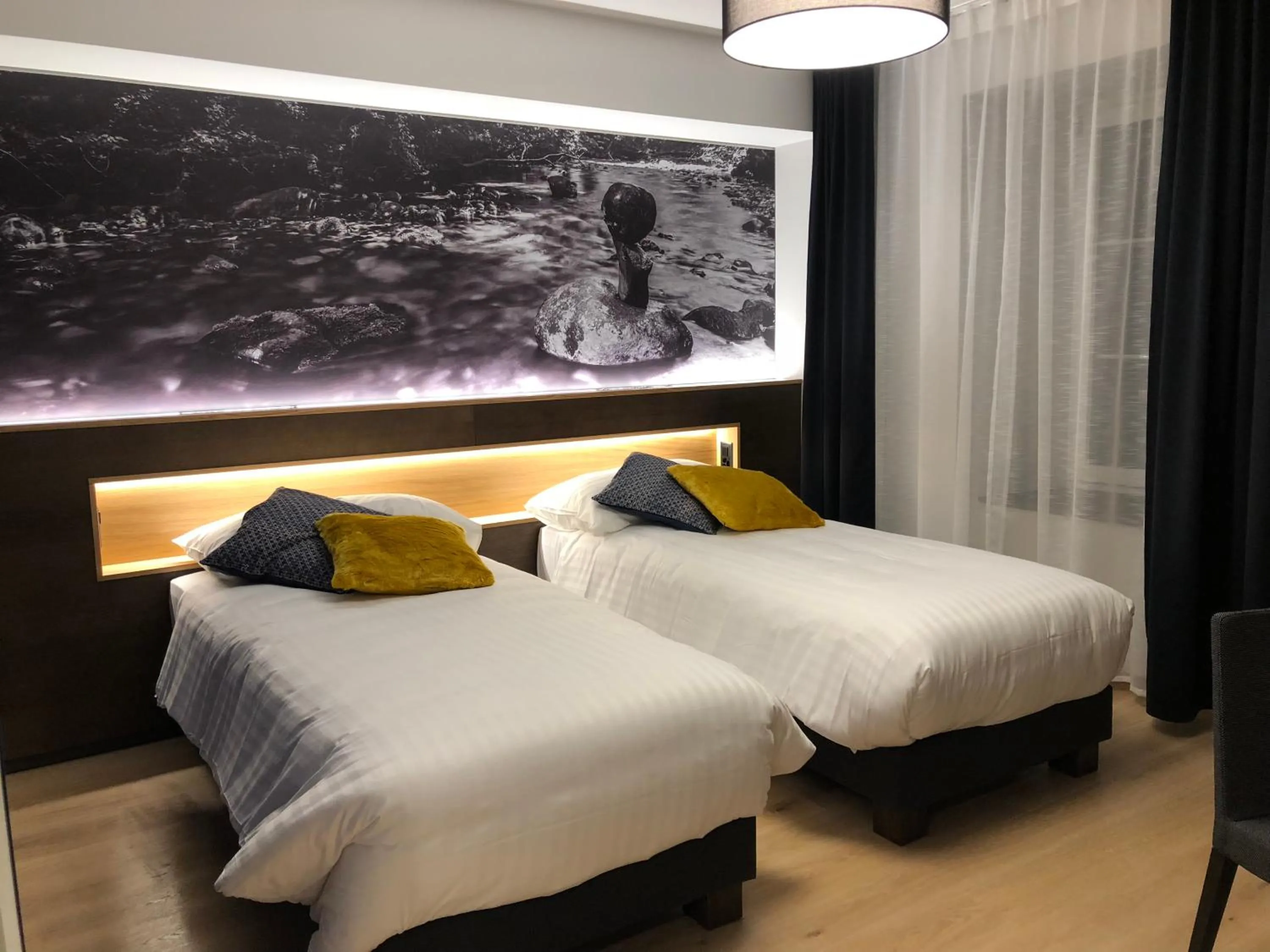 Bed in Auberge de la Tour