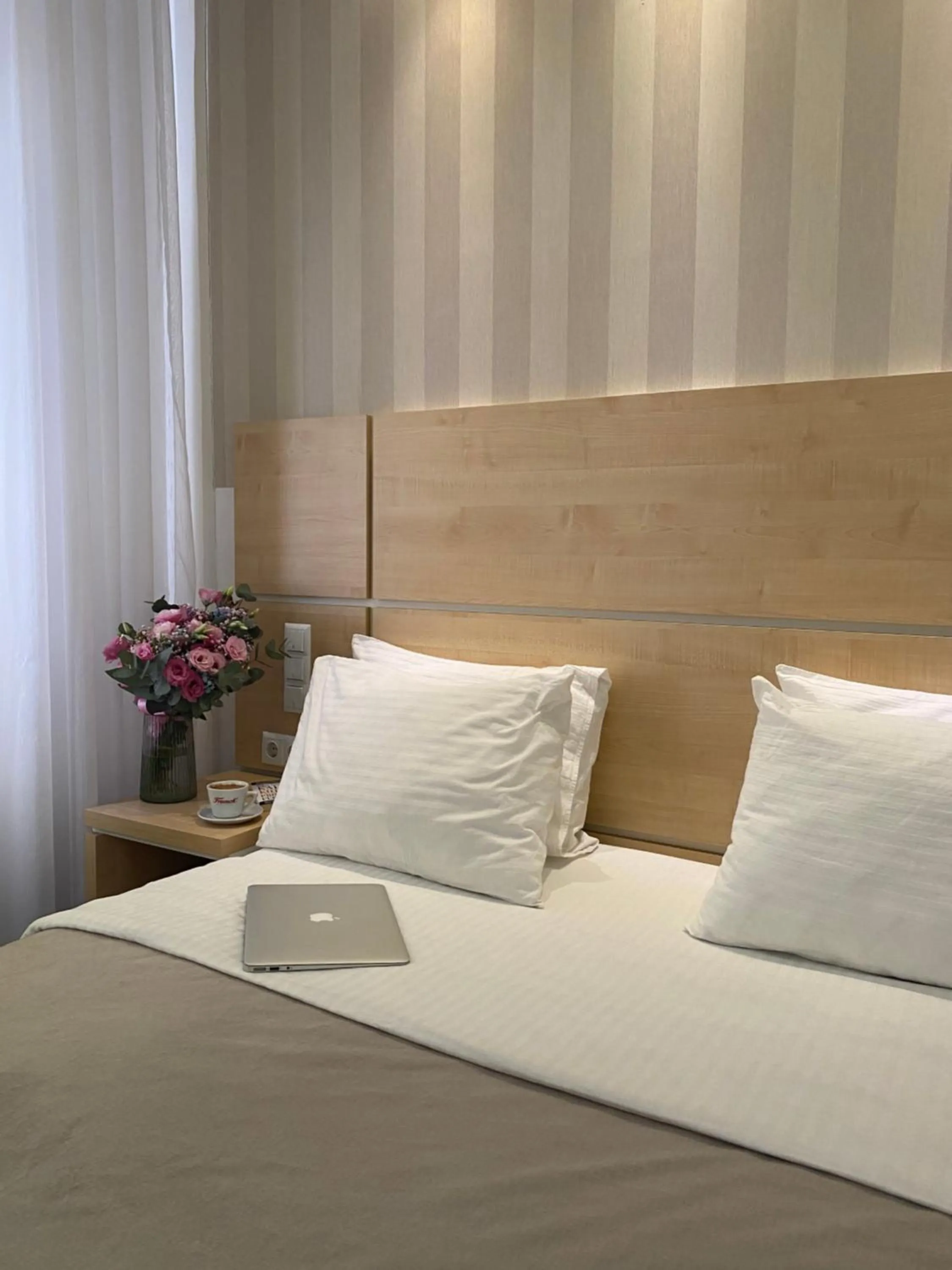 Bed in Laurus Motel Airport Tuzla