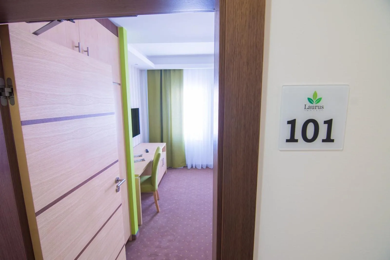 Bedroom in Laurus Motel Airport Tuzla