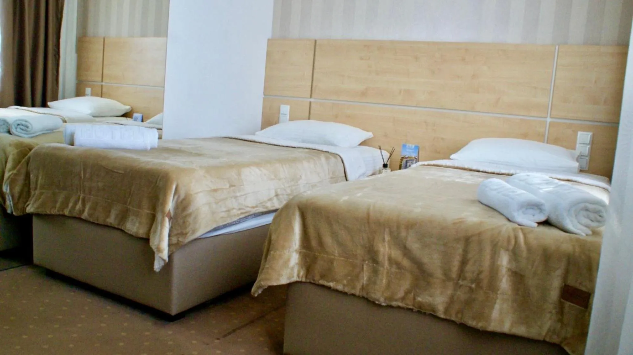 Bed in Laurus Motel Airport Tuzla