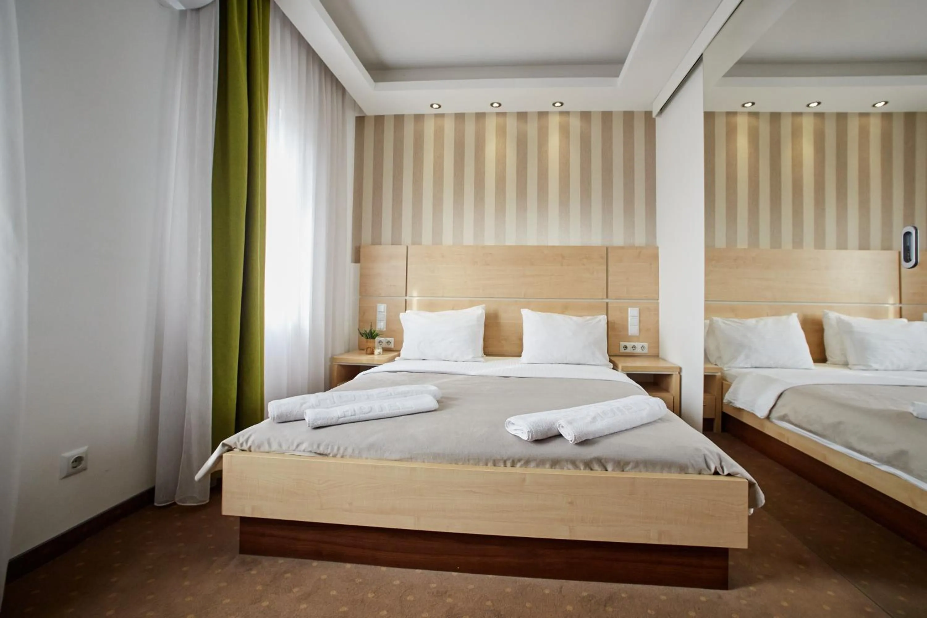 Bed in Laurus Motel Airport Tuzla