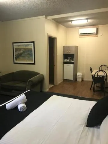 Bed in Bay Motel Hotel