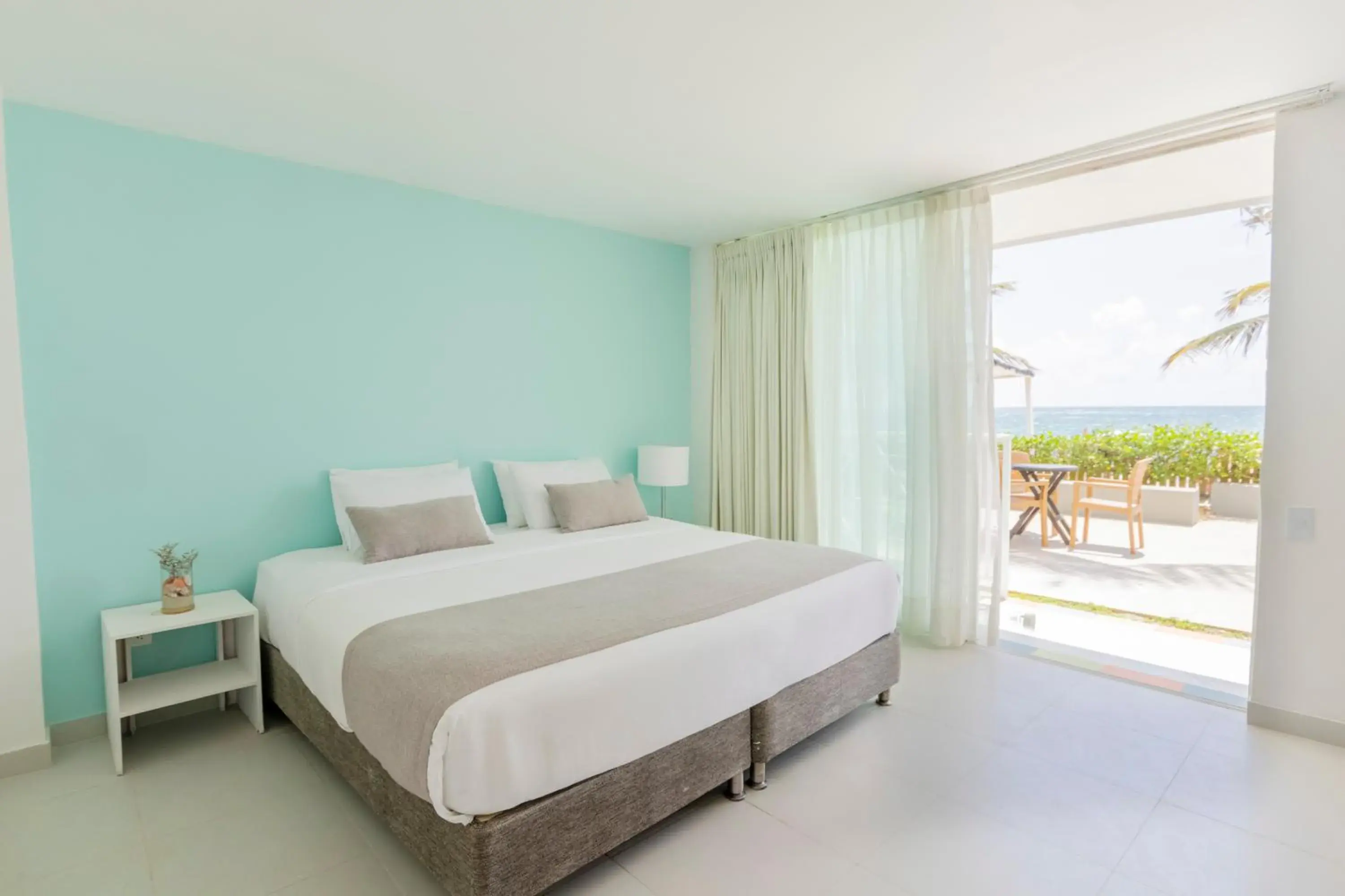 Queen Room with Sea View in Hotel San Luis Beach House By OxoHotel Queen Room with Sea View in Hotel San Luis Beach House By OxoHotel