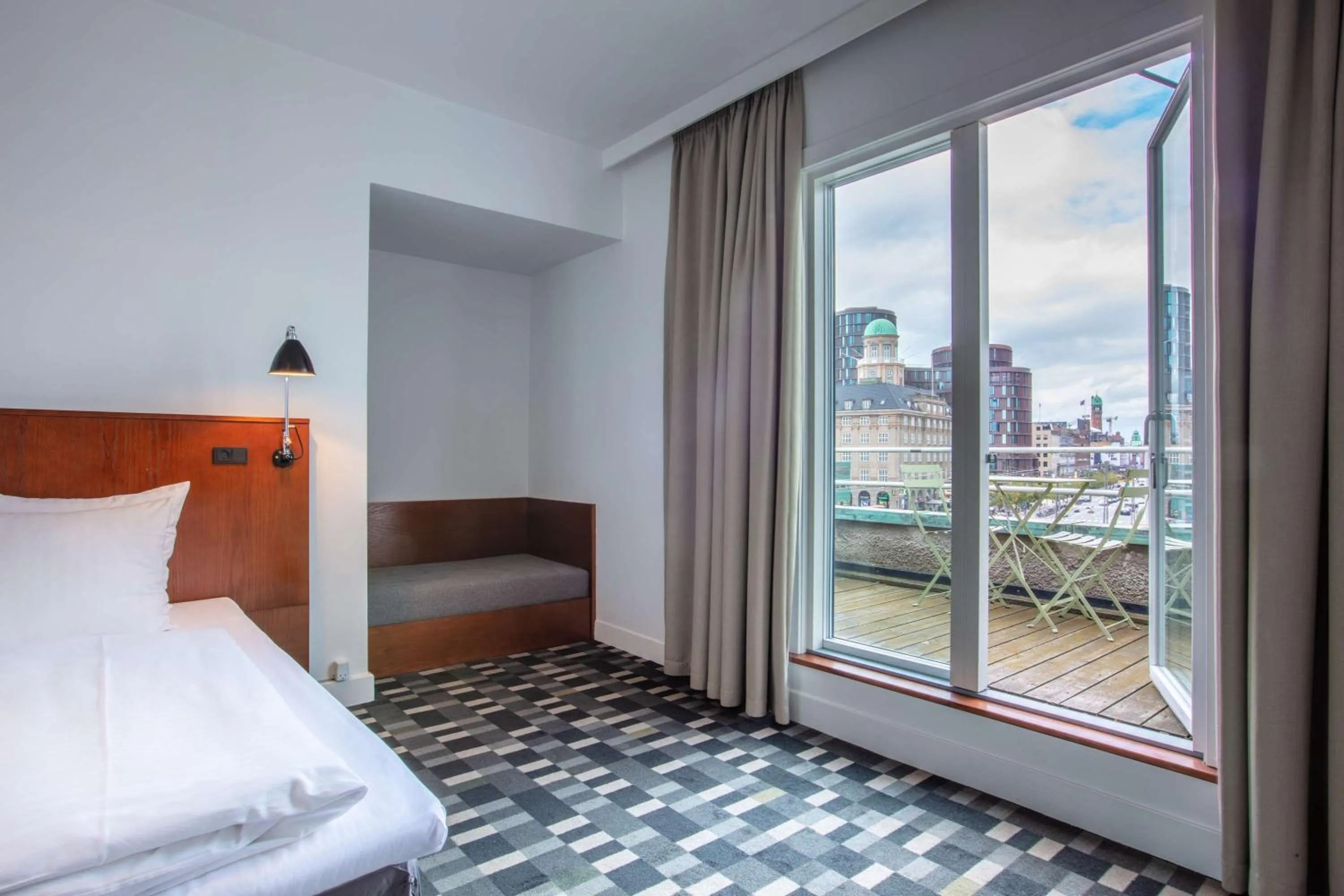 Bedroom, Bed in Hotel Astoria, Best Western Signature Collection