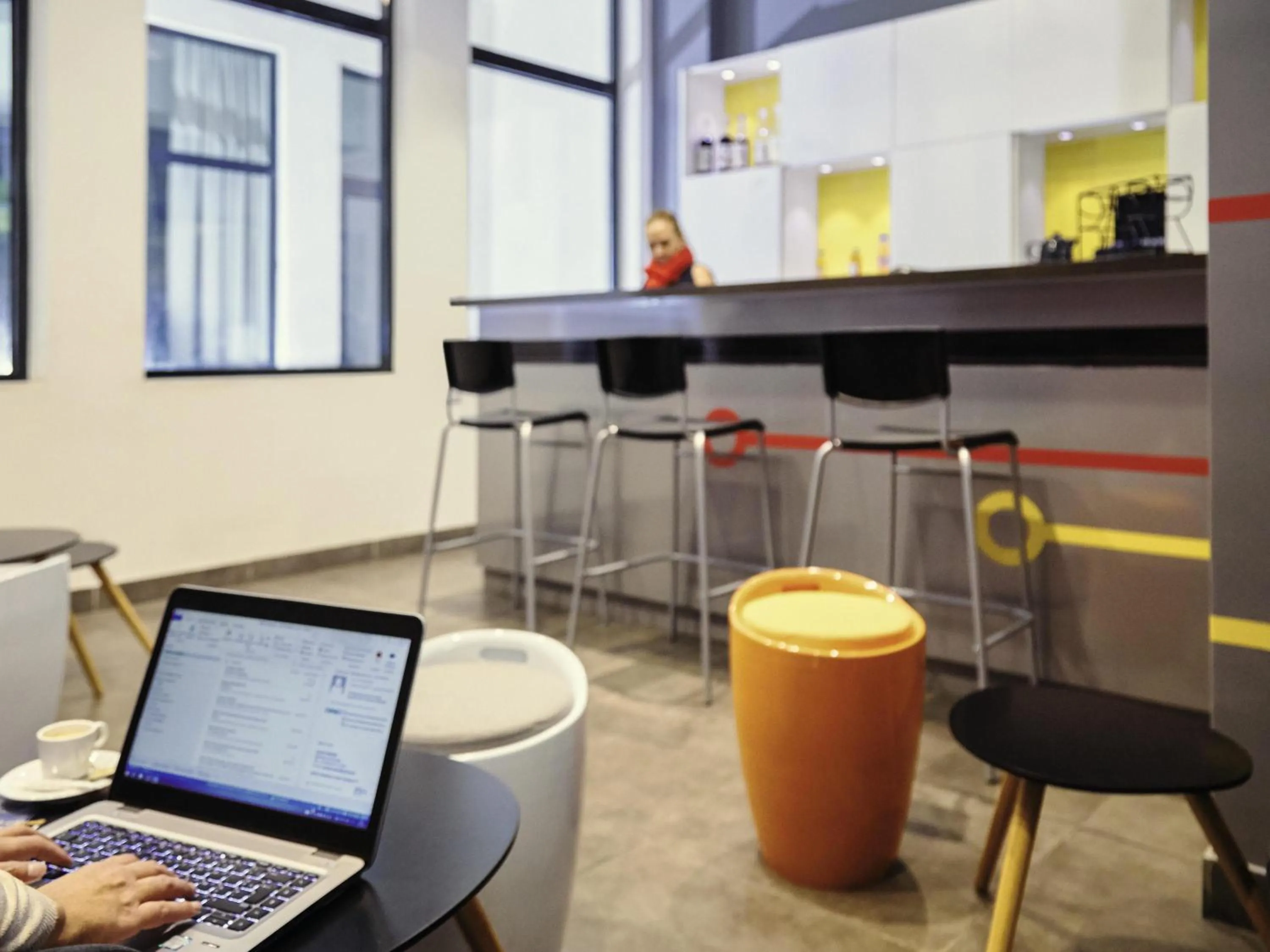 Lounge or bar in ibis Styles Marseille Gare Saint-Charles