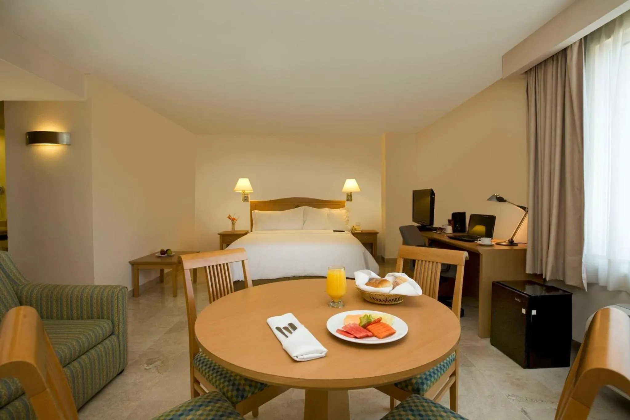 Photo of the whole room, Bed in Fiesta Inn Ciudad del Carmen