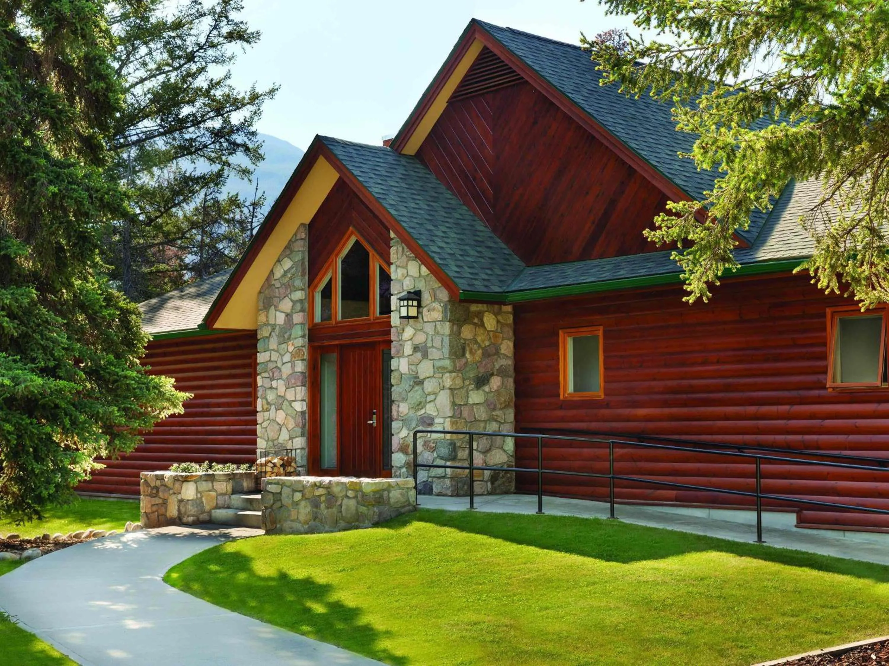 Bedroom in Fairmont Jasper Park Lodge