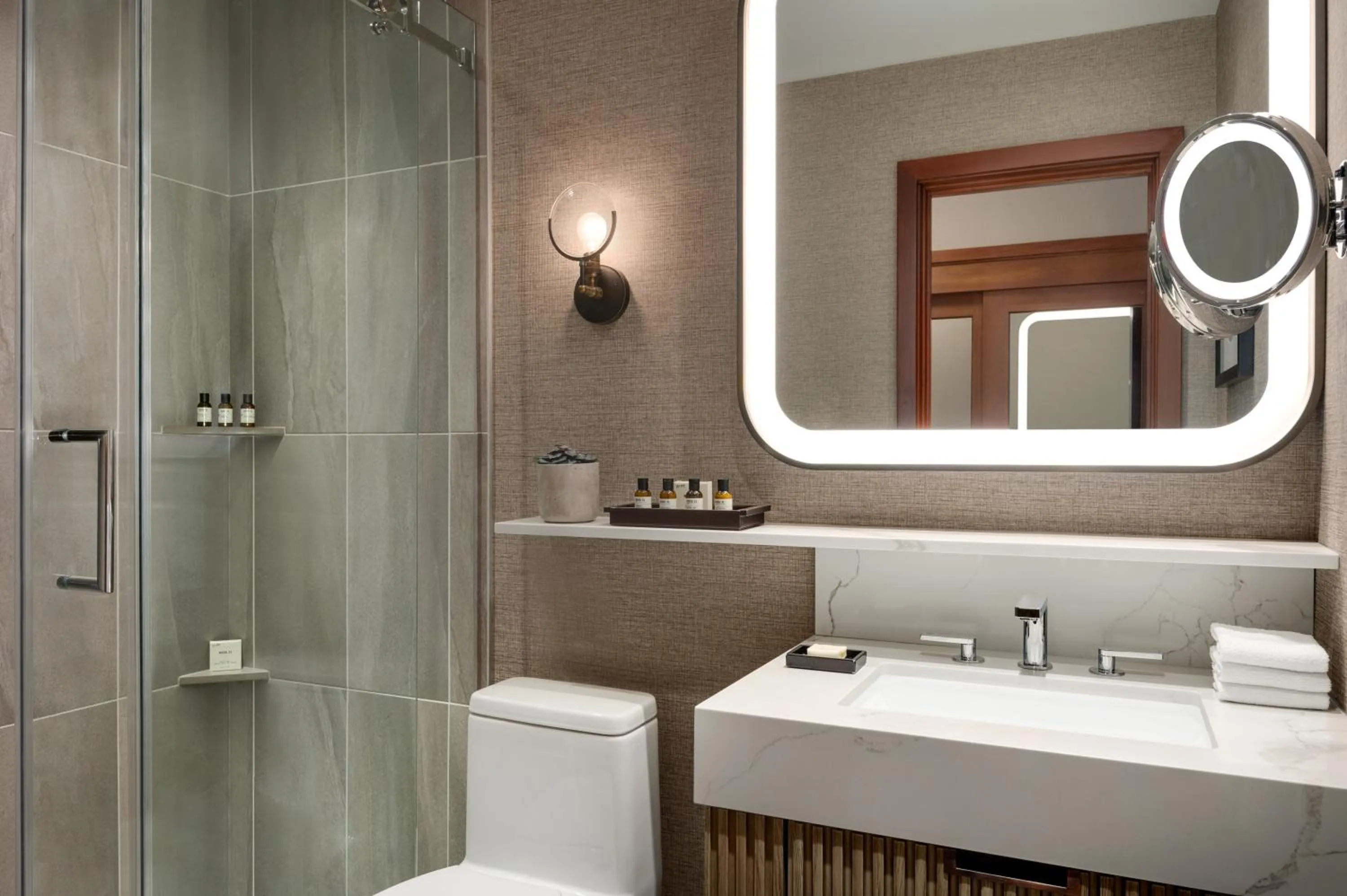 Shower in Fairmont Jasper Park Lodge