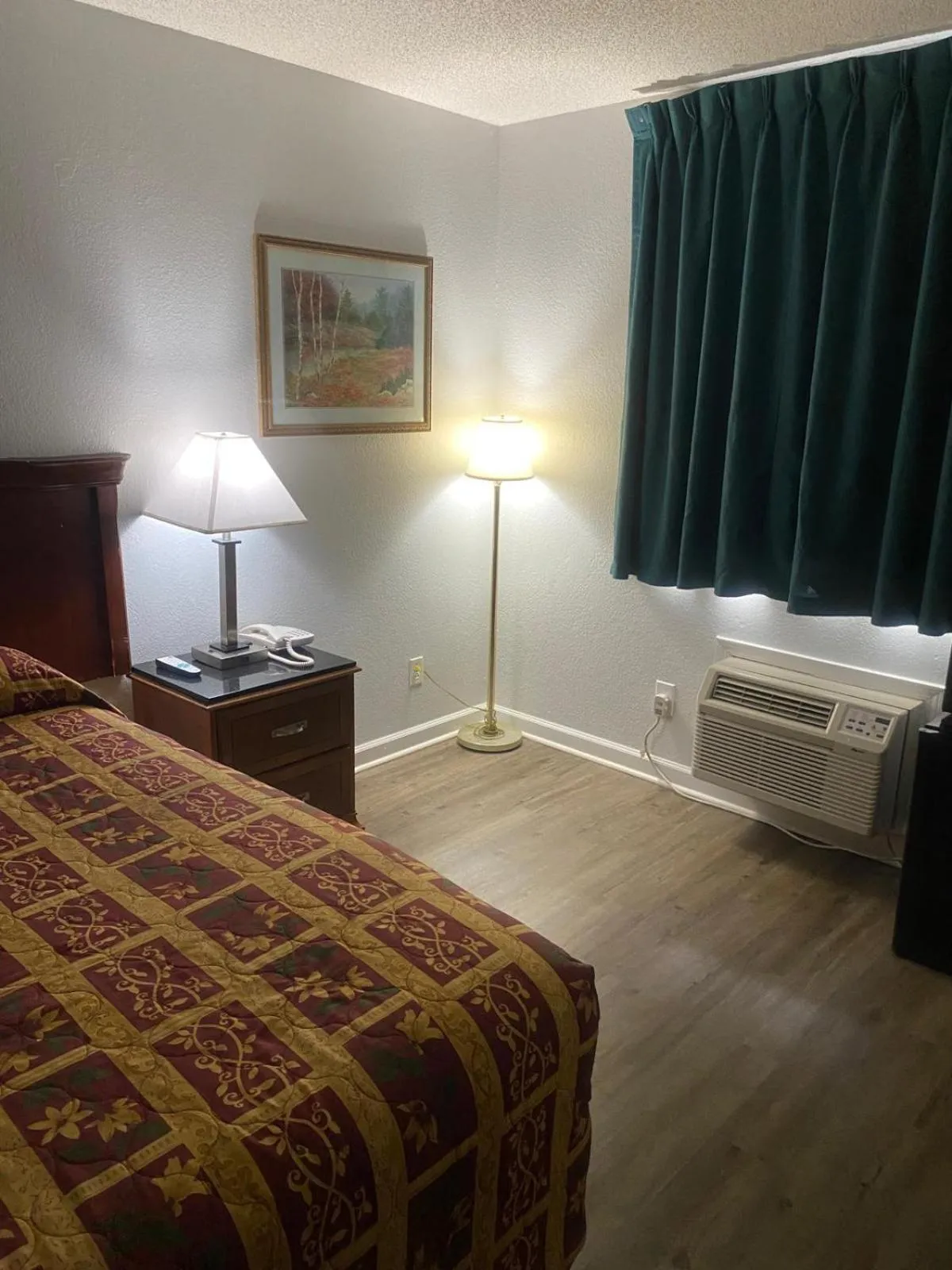 Bed in Savannah Lodge