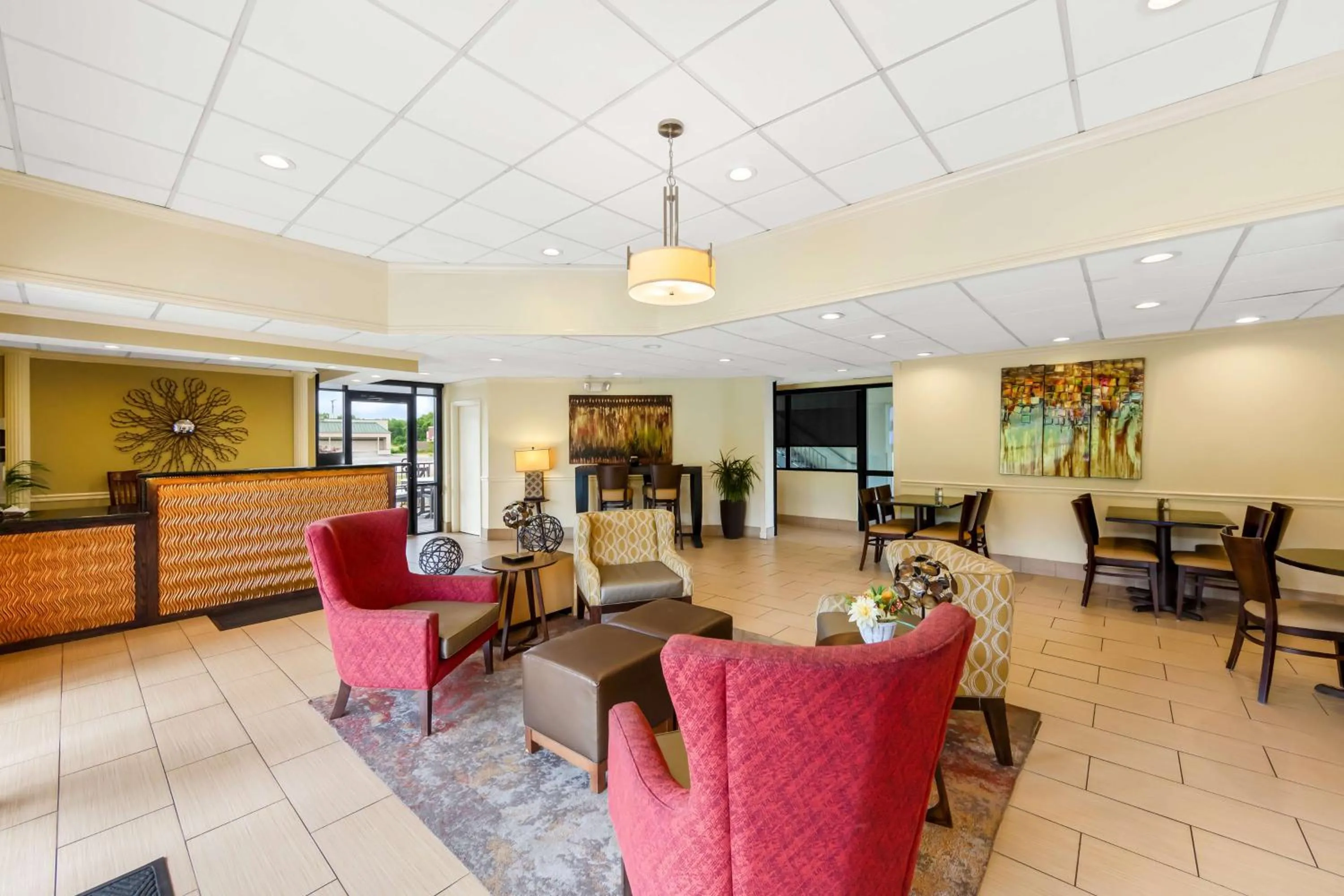 Lobby or reception in Best Western Dayton