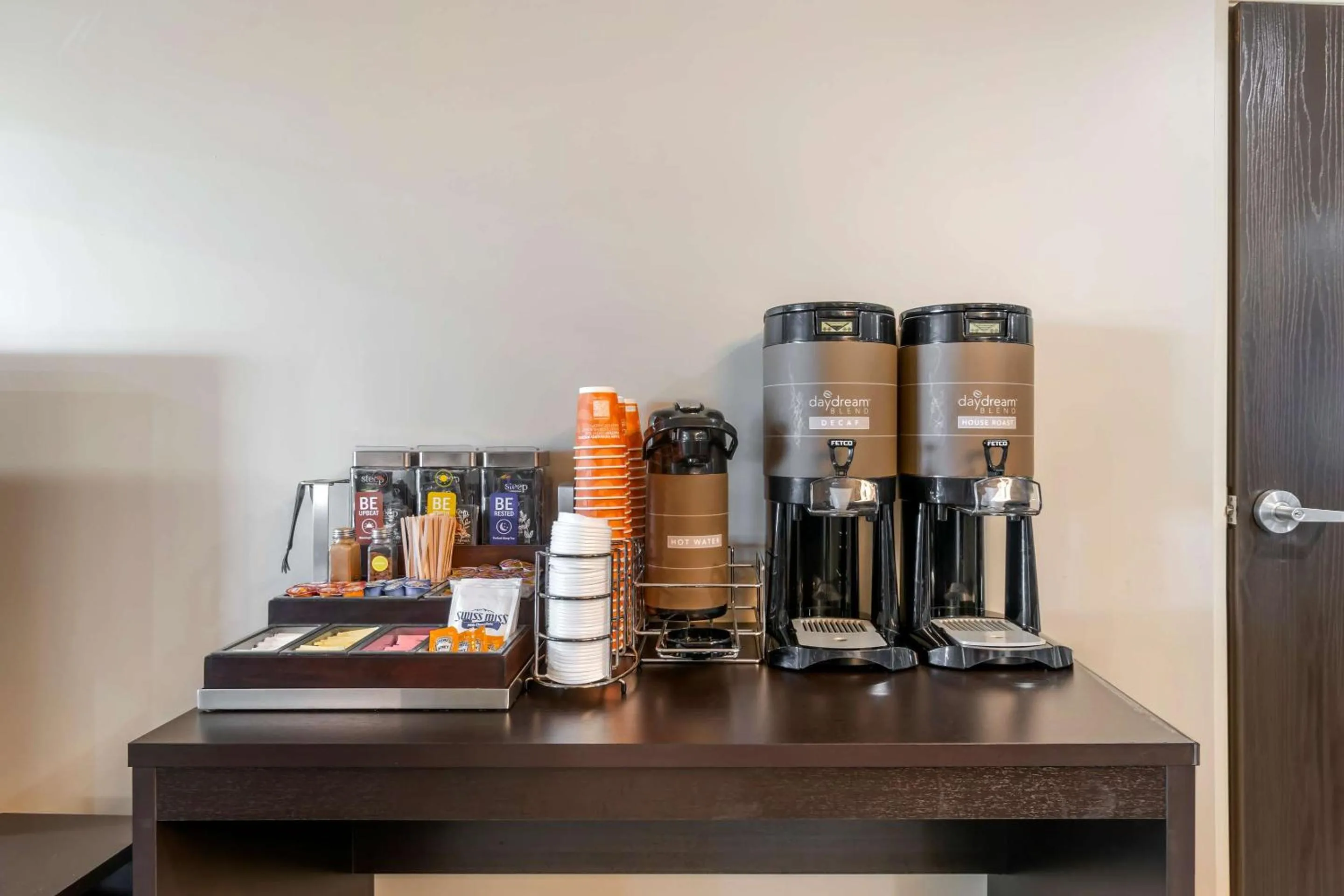 Breakfast in Sleep Inn Olathe - Kansas City