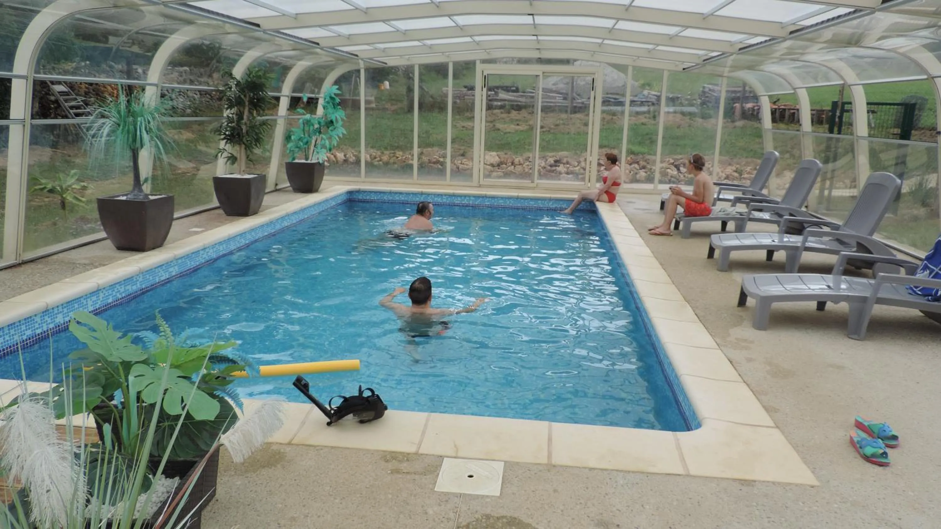 Swimming pool in Le Mas de Cascabel
