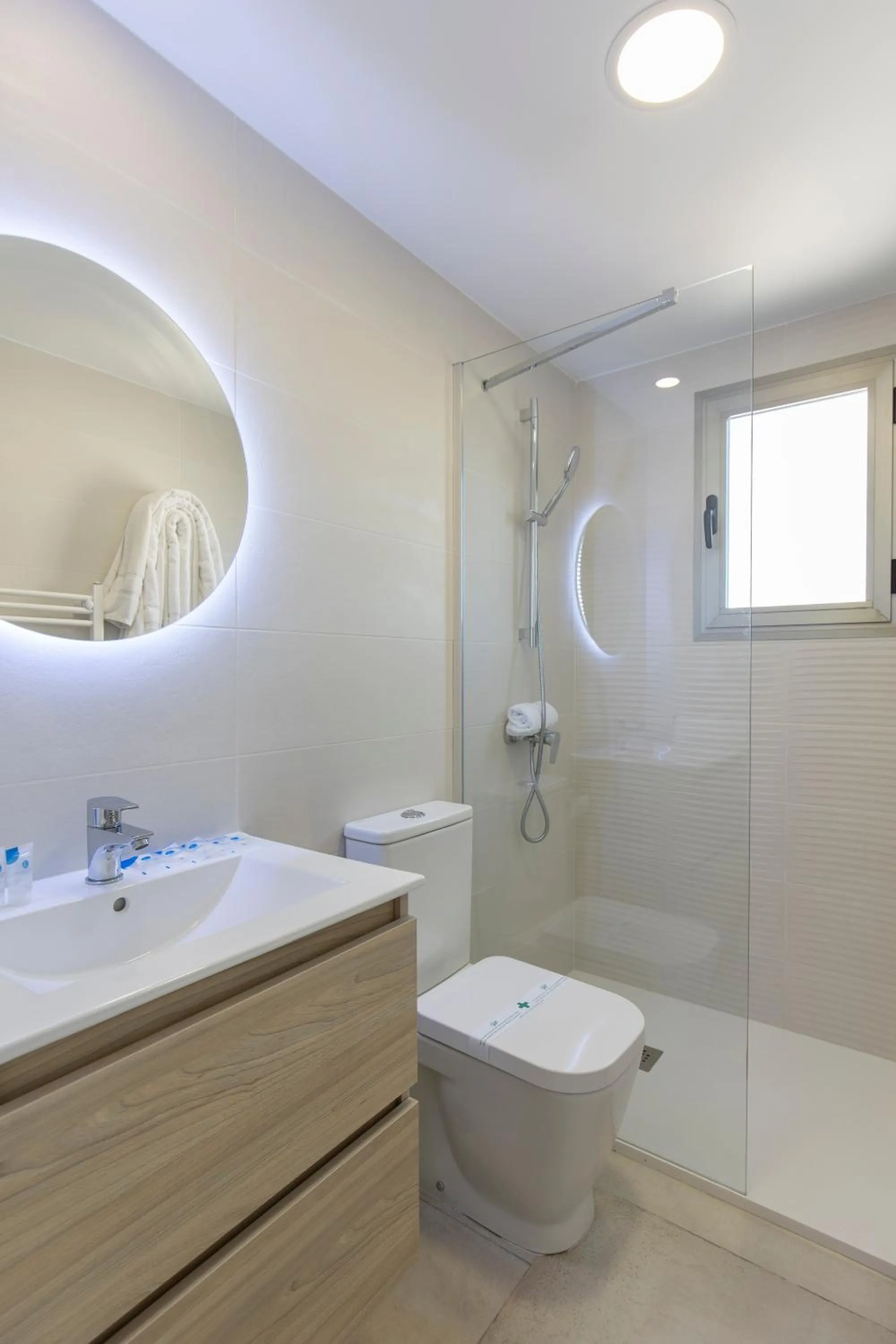 Bathroom in Aparthotel BCL Levante Beach