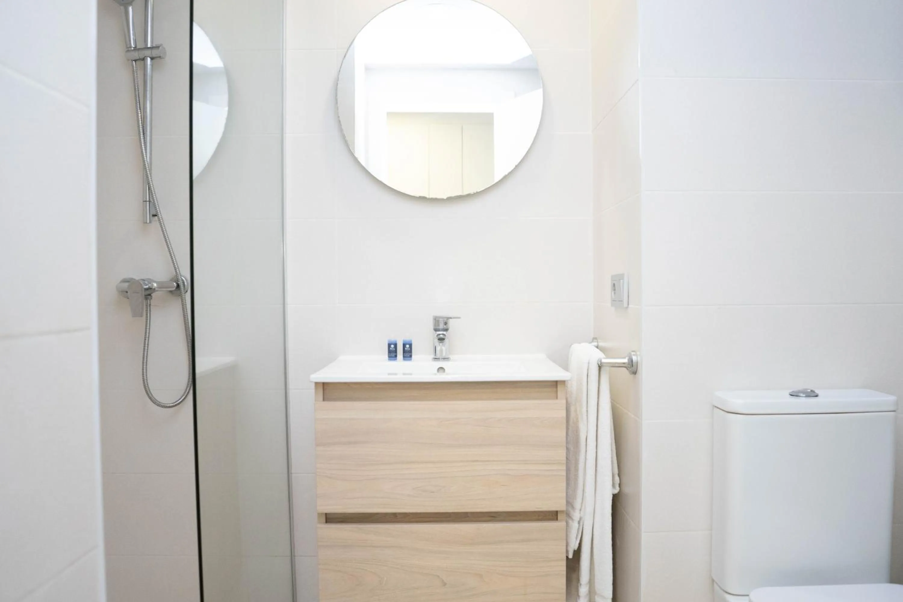 Bathroom in Aparthotel BCL Levante Beach