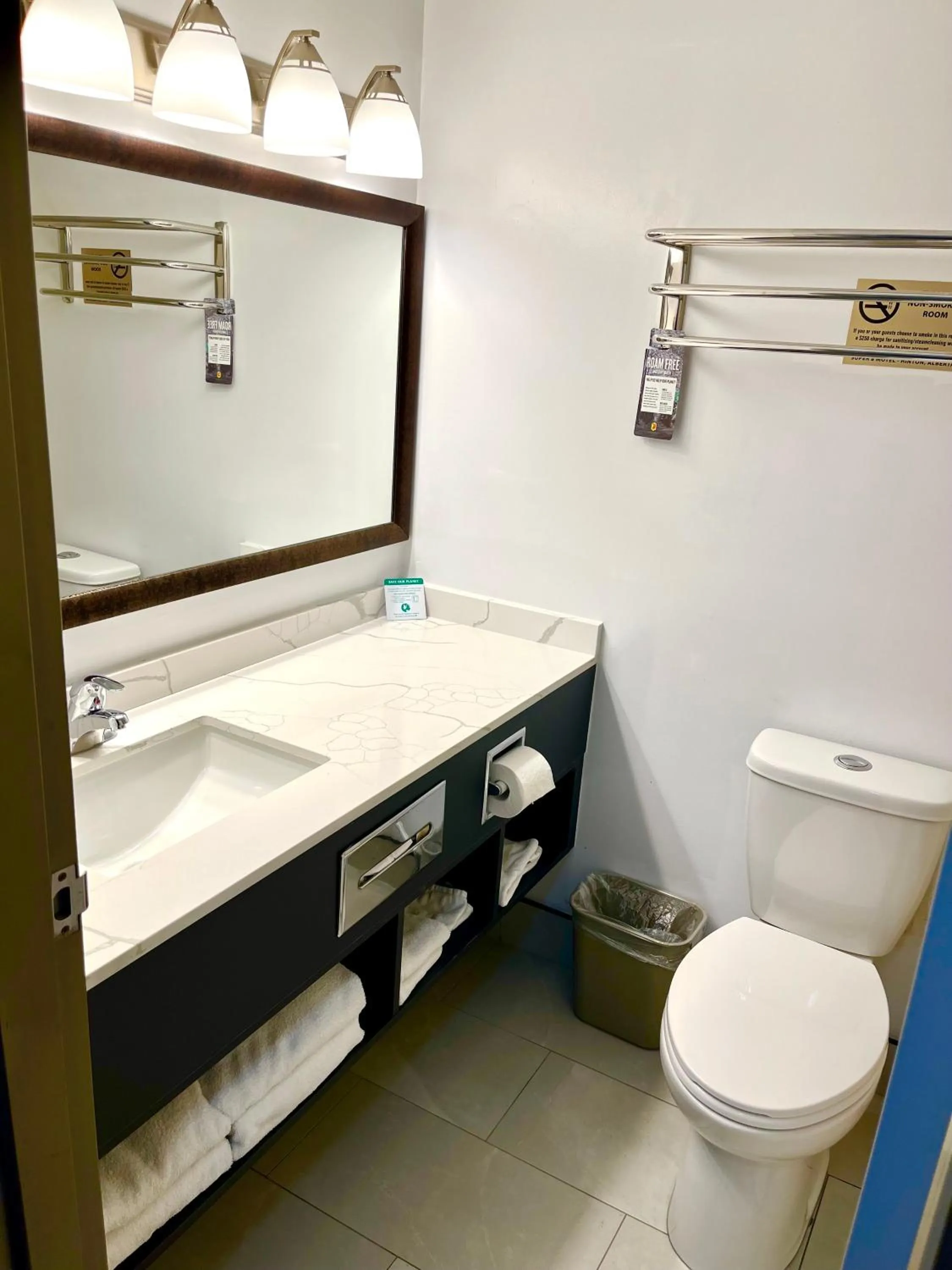 Bathroom in Super 8 by Wyndham Hinton