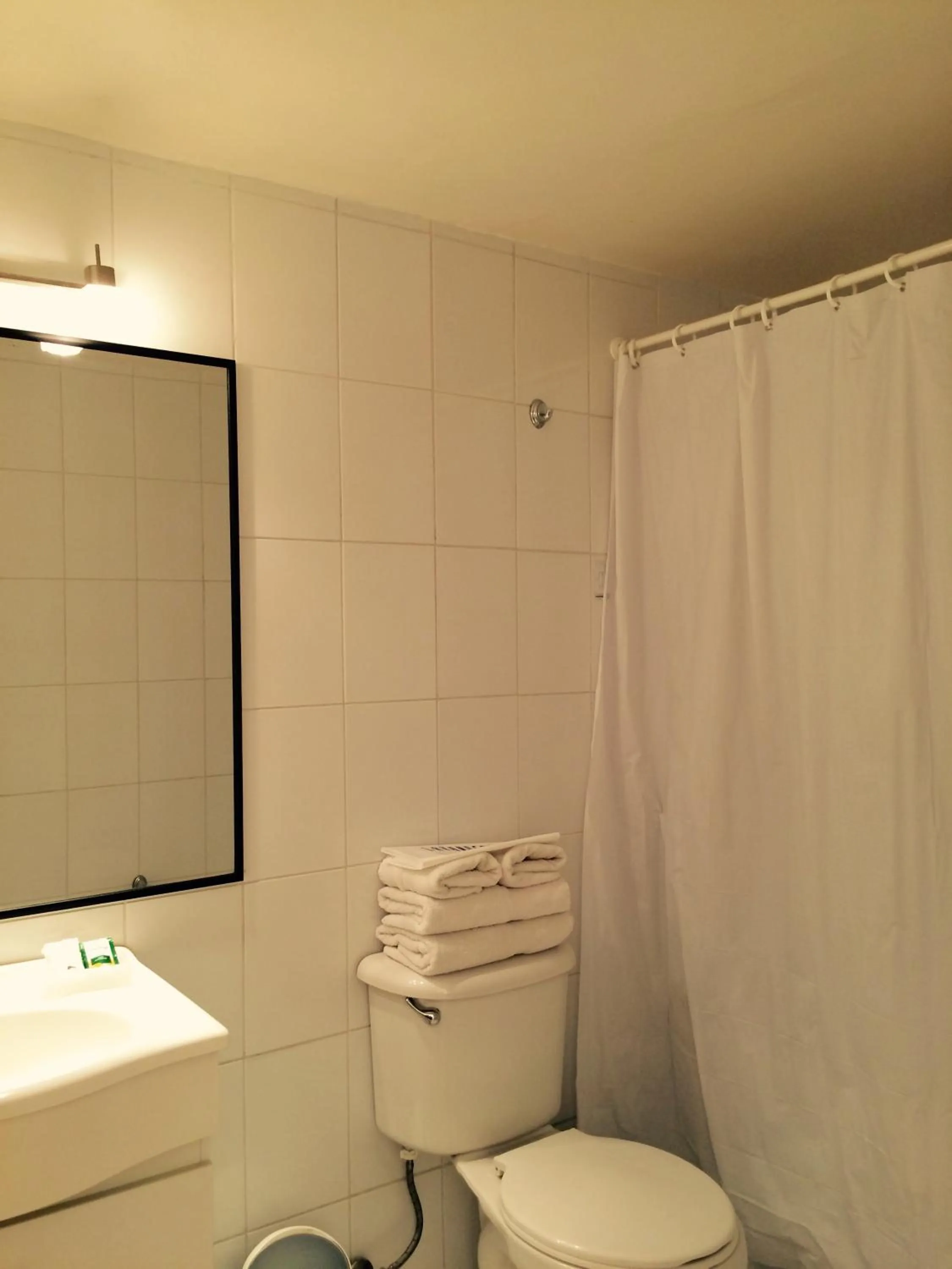 Bathroom in Hotel Canto del Mar