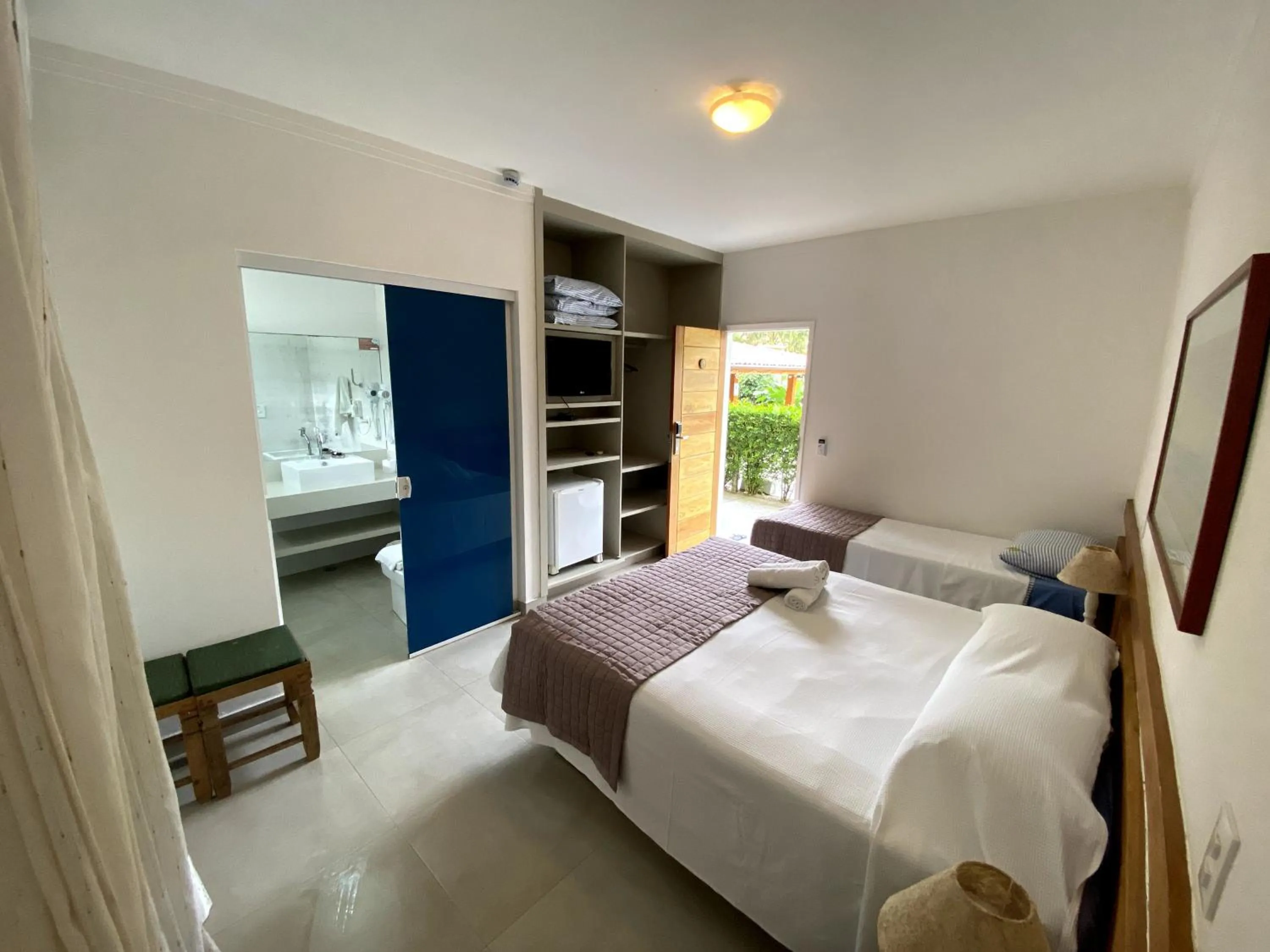 Bed in Mar e Praia Hotel