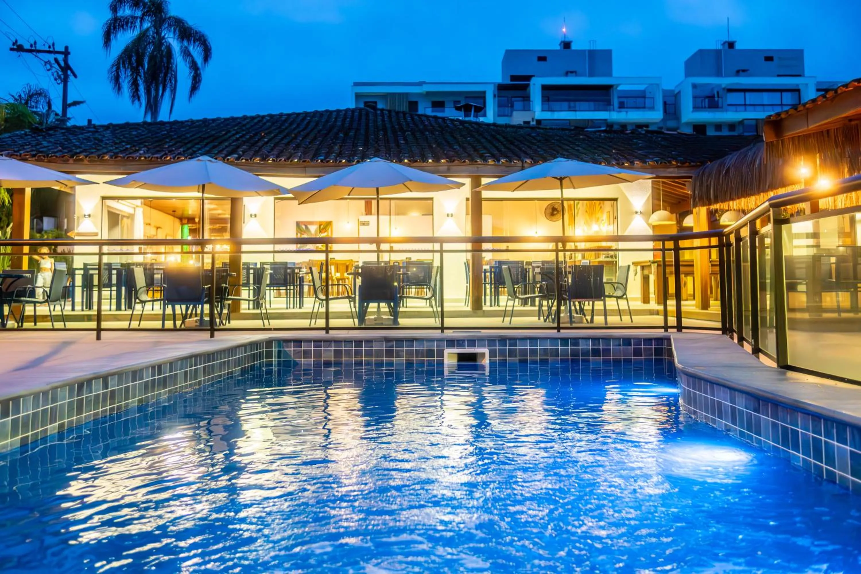 Swimming pool in Mar e Praia Hotel