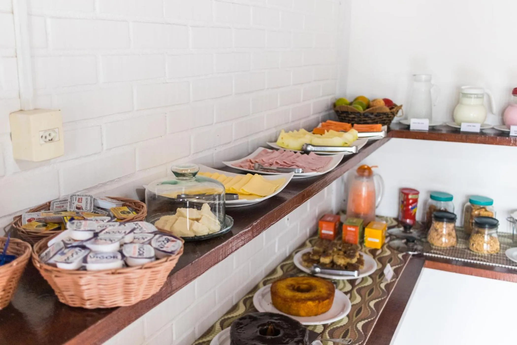 Breakfast in HOTELARE Pousada Bóra Morá