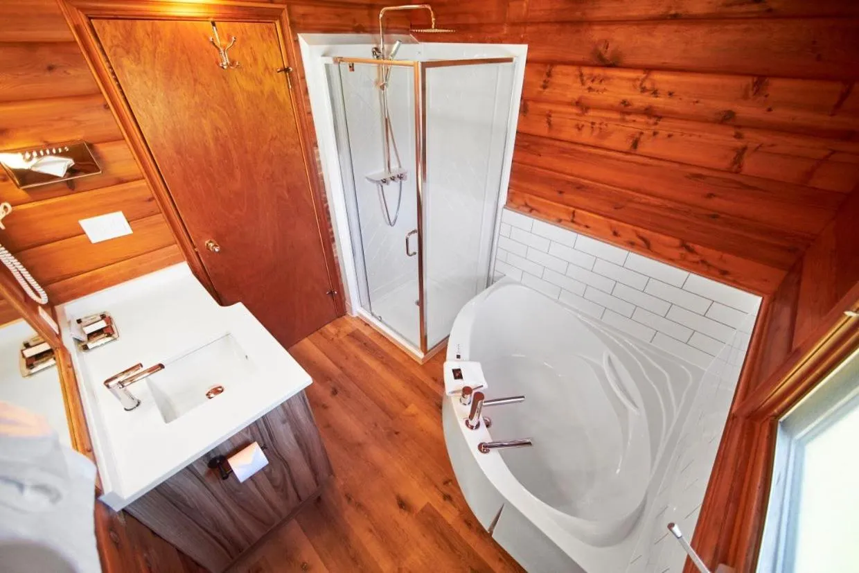 Jasper House Bungalows