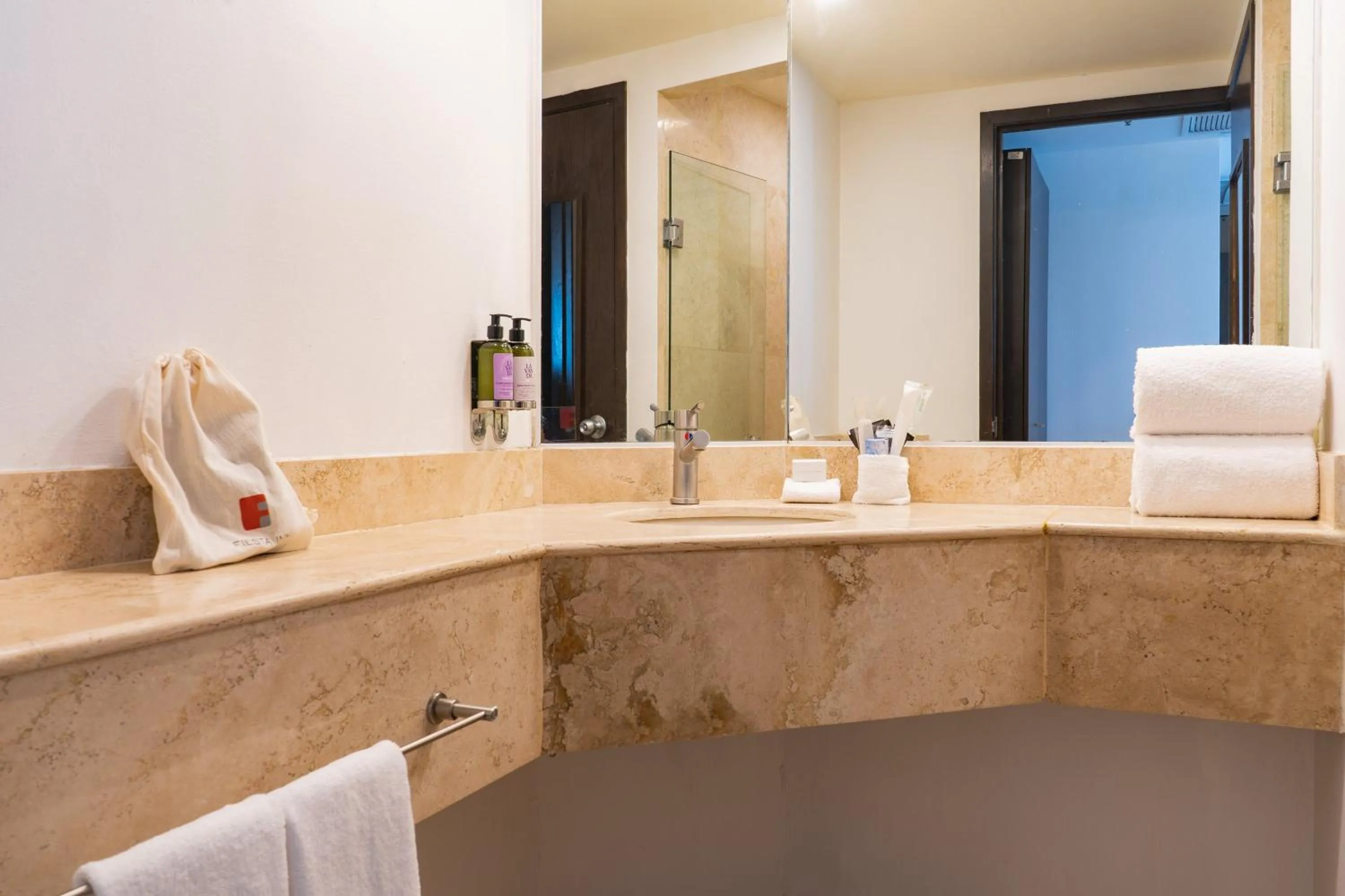 Swimming pool in Fiesta Inn Tepic