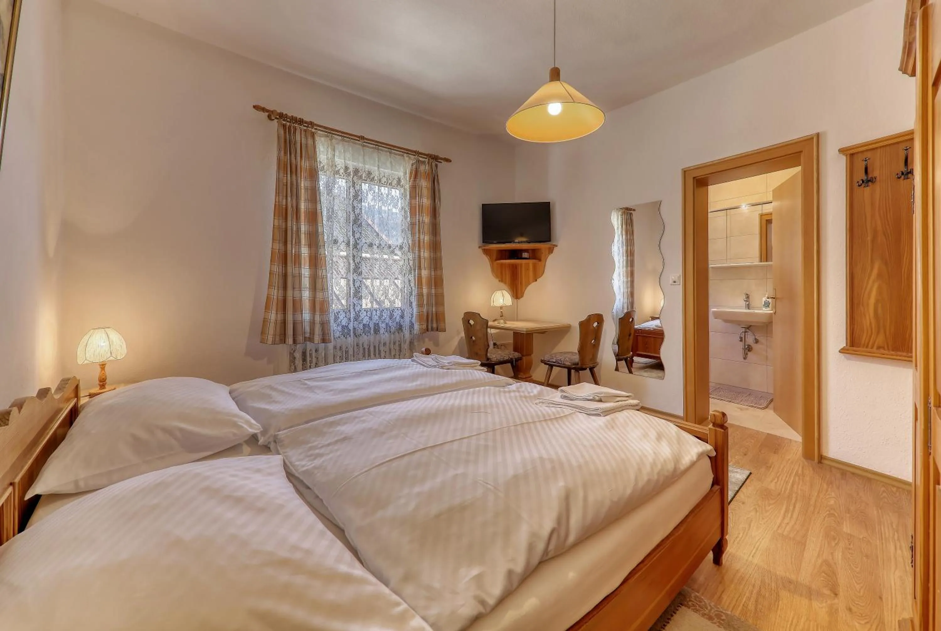 Bed in Hotel Bayerischer Hof