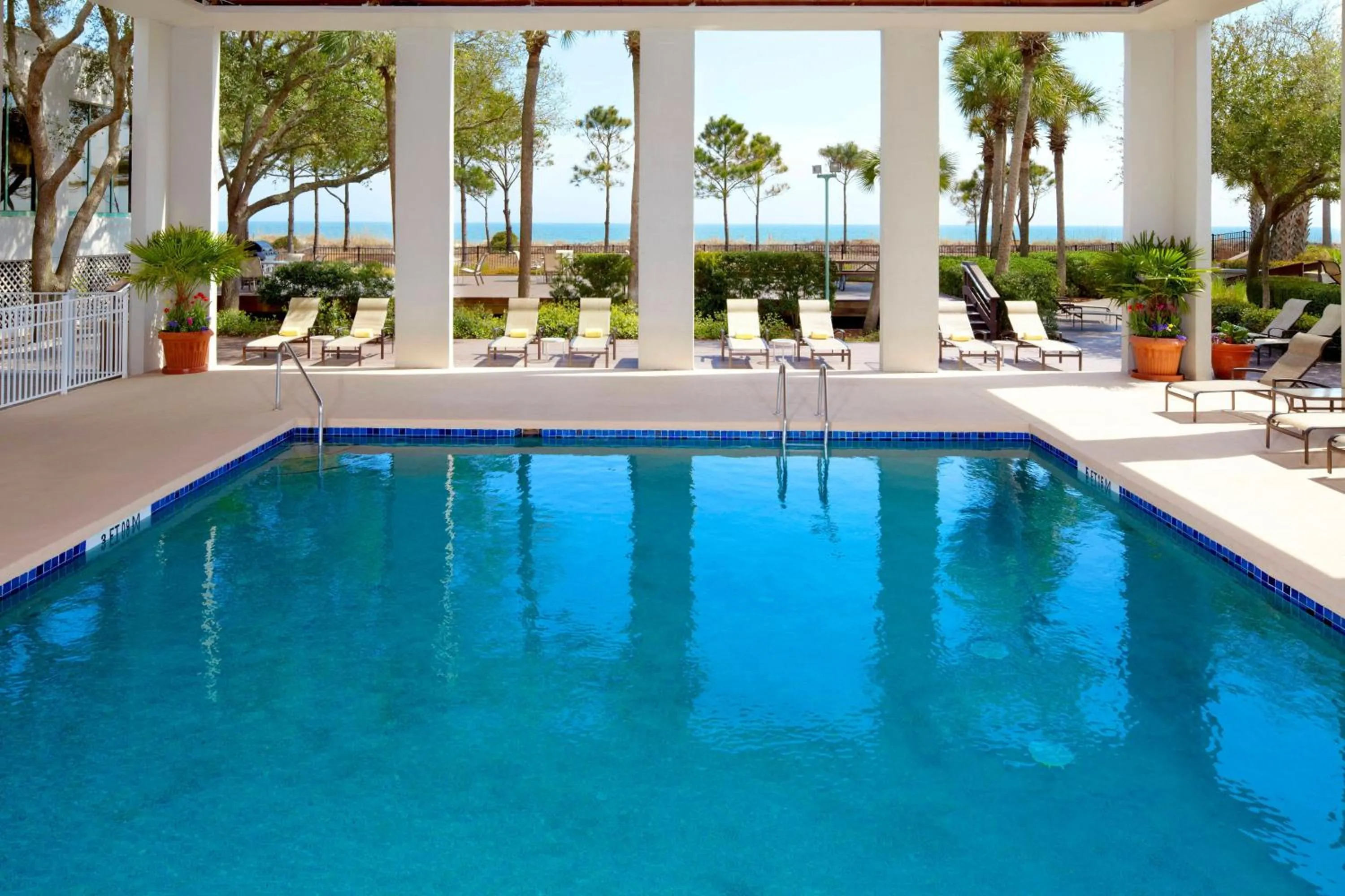 Swimming pool in The Westin Hilton Head Island Resort & Spa