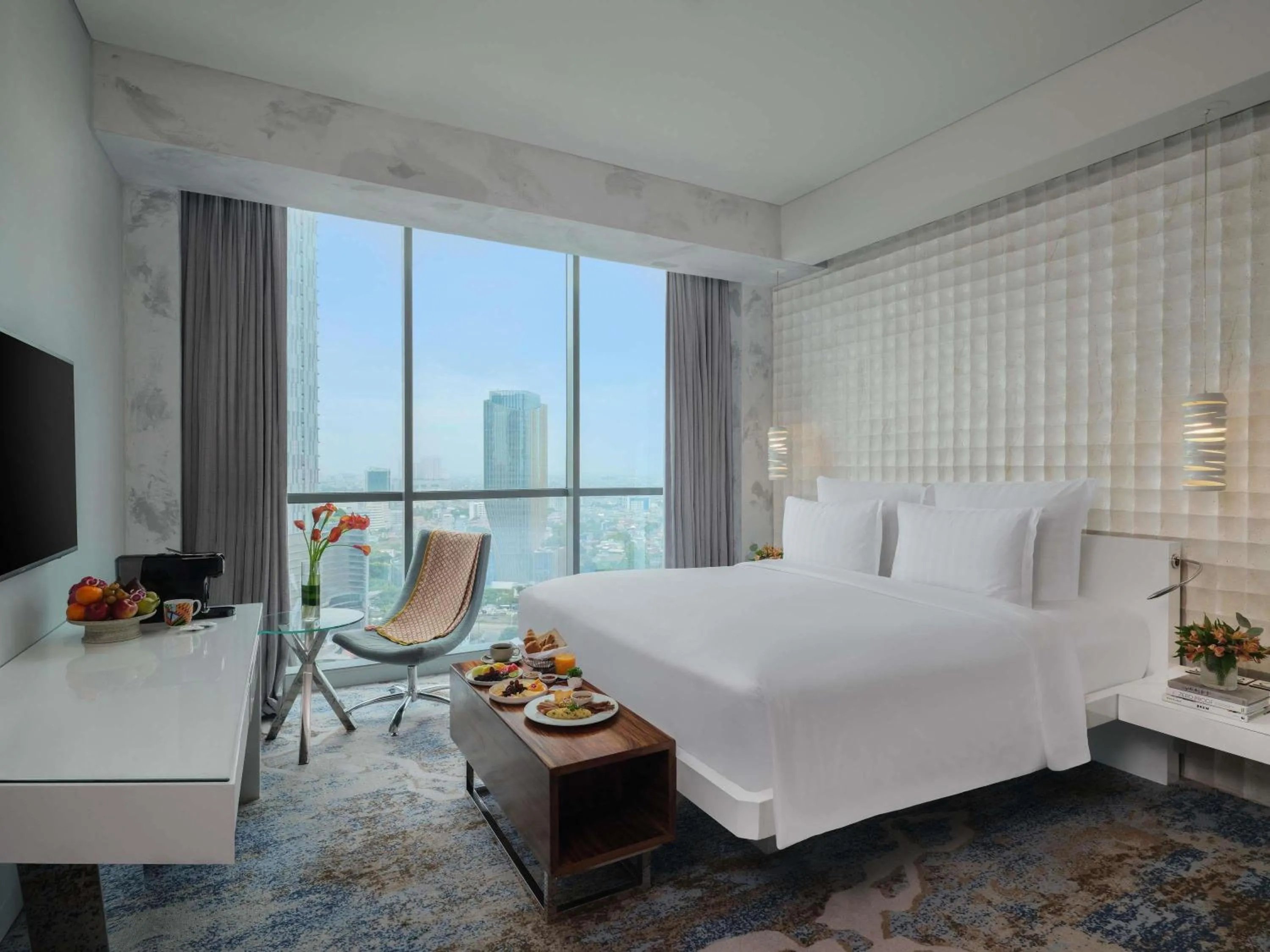 Bedroom, Bed in Pullman Jakarta Central Park