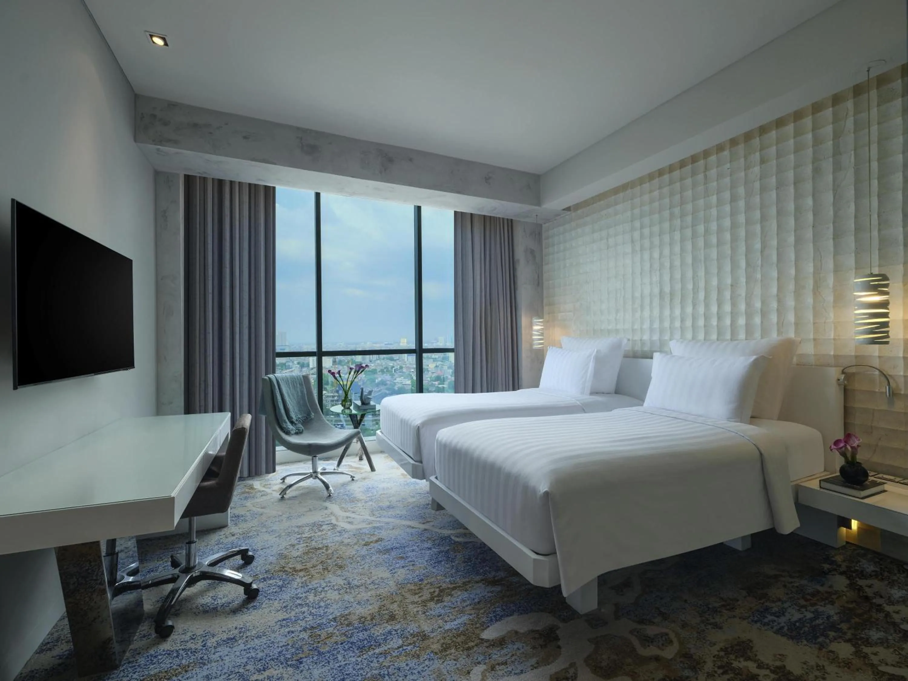 Bedroom, Bed in Pullman Jakarta Central Park