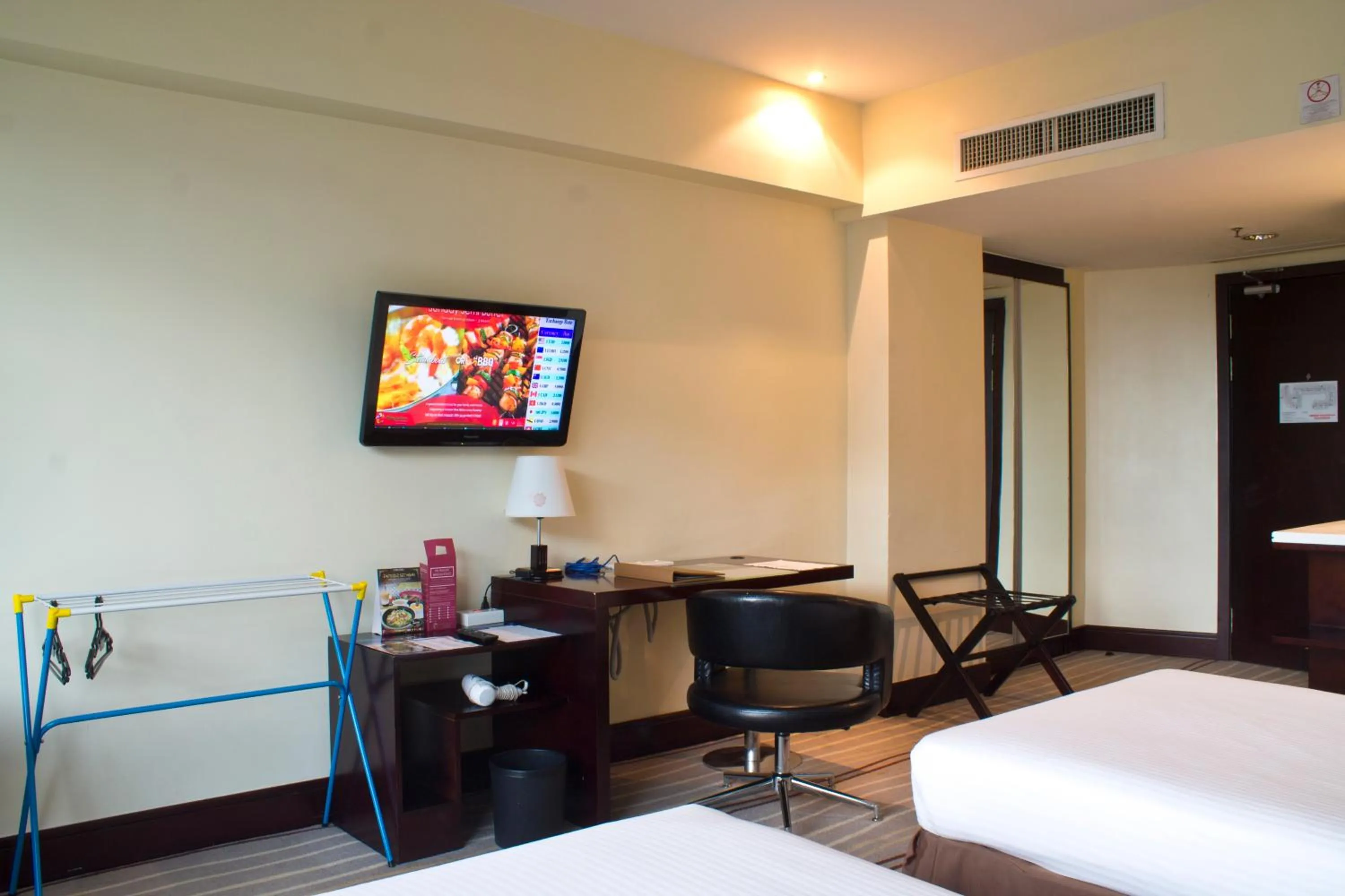 Bed in Ming Garden Hotel & Residences