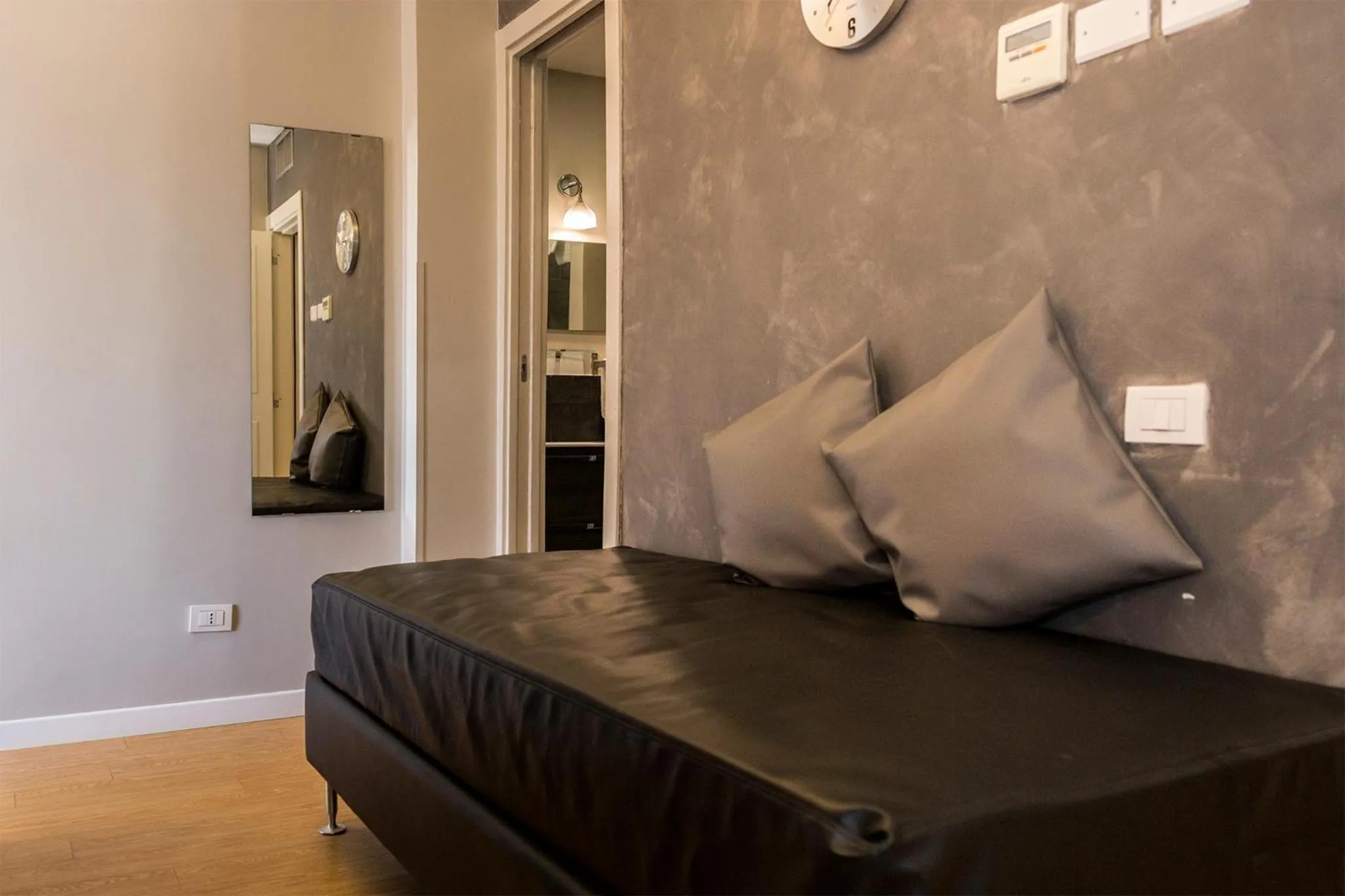 Bed in Top Floor Trastevere