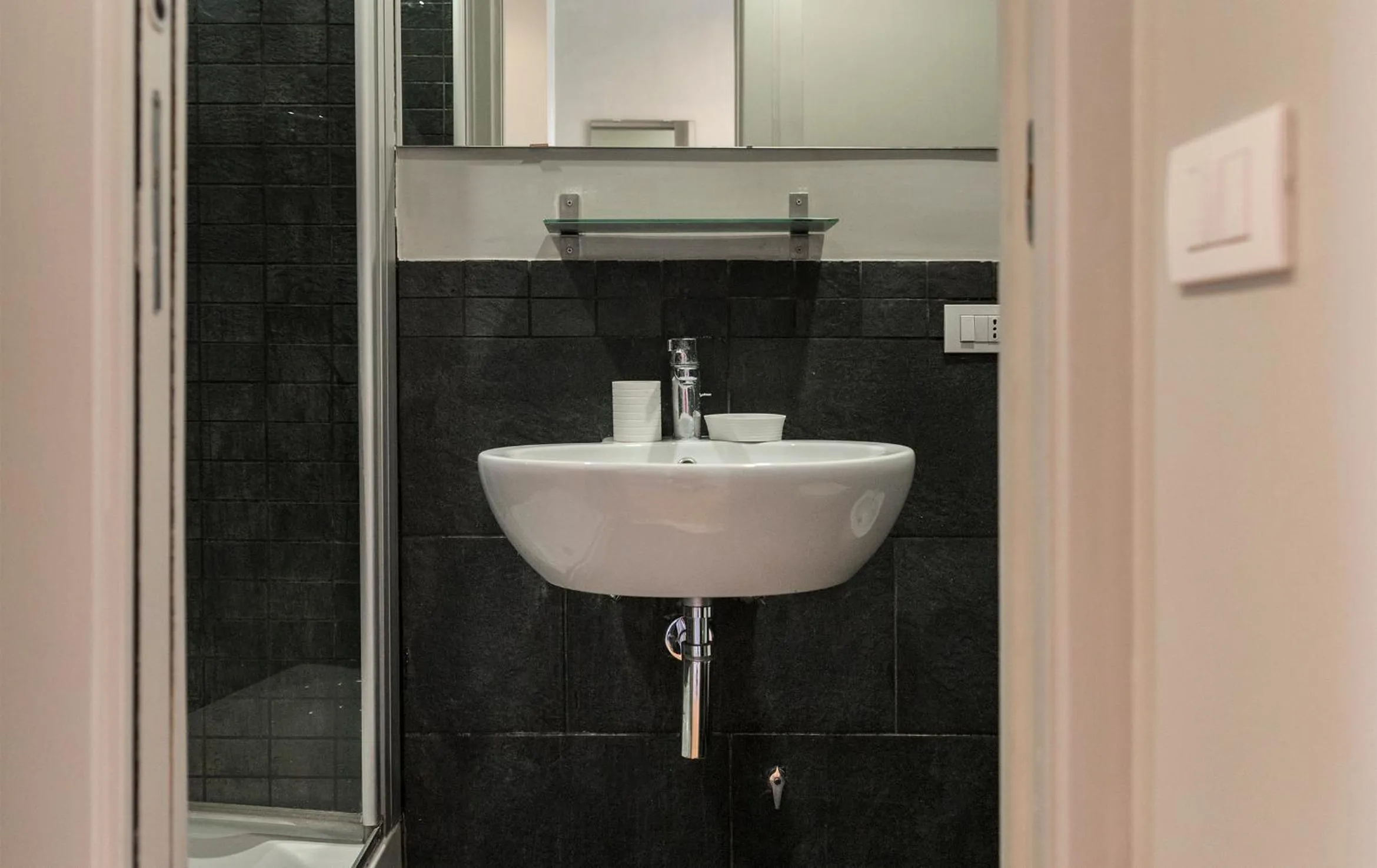 Bathroom in Top Floor Trastevere