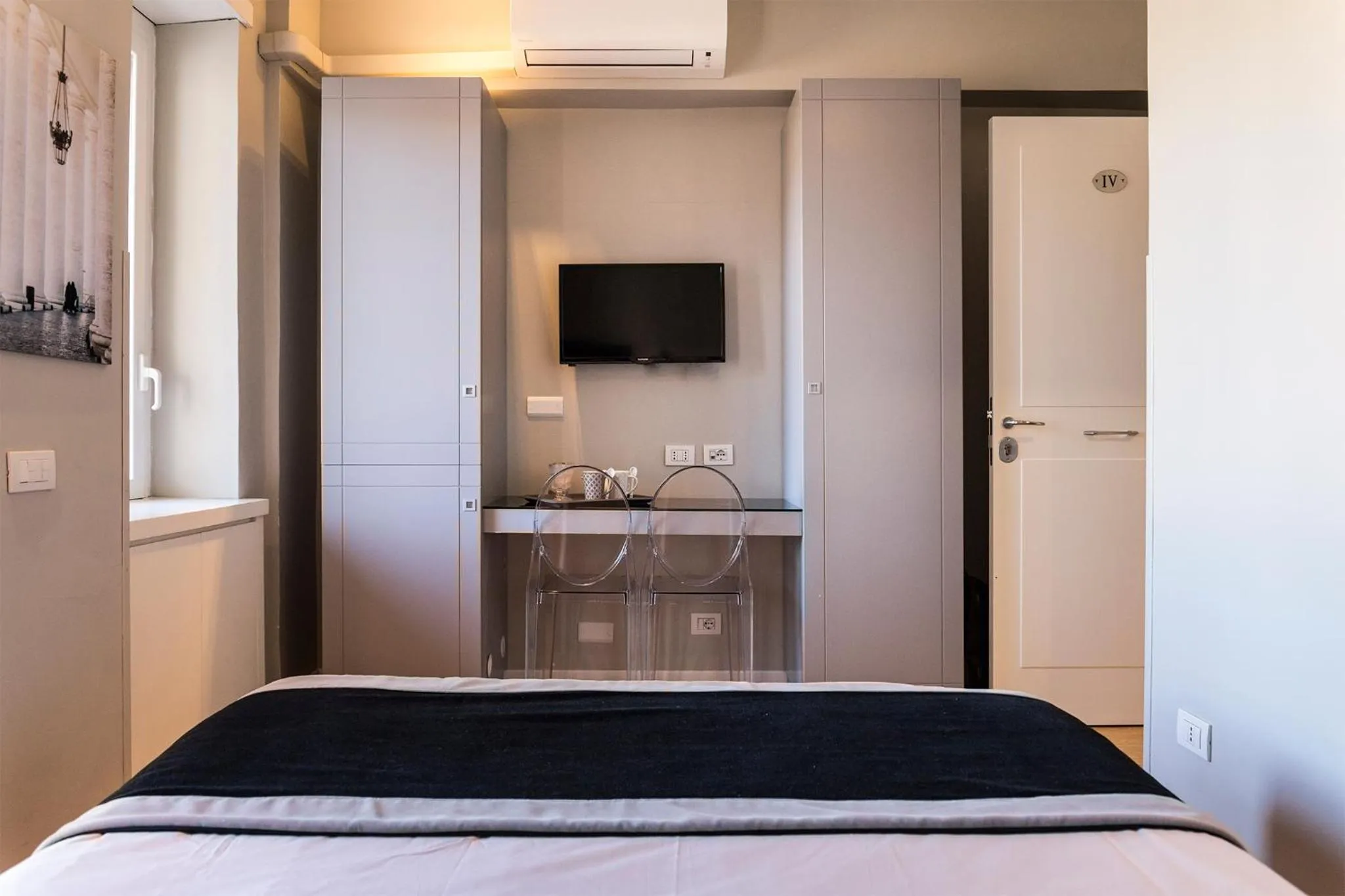 Bed in Top Floor Trastevere