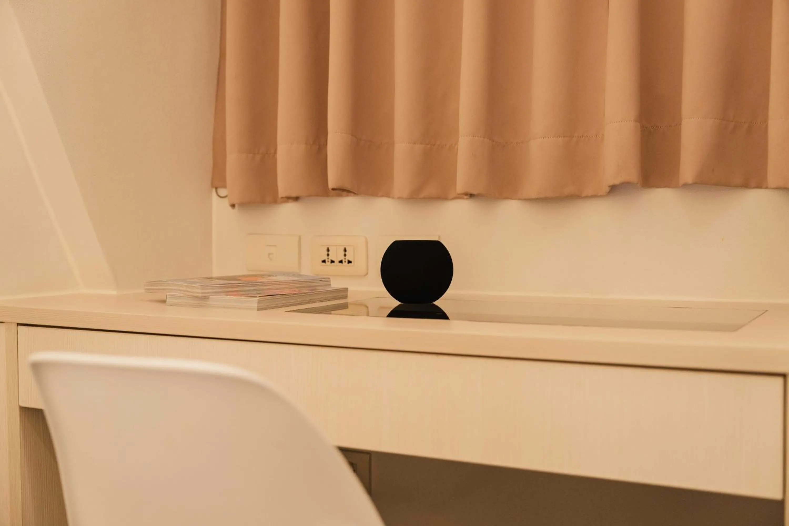 Seating area in SWIIO Hotel Ximending