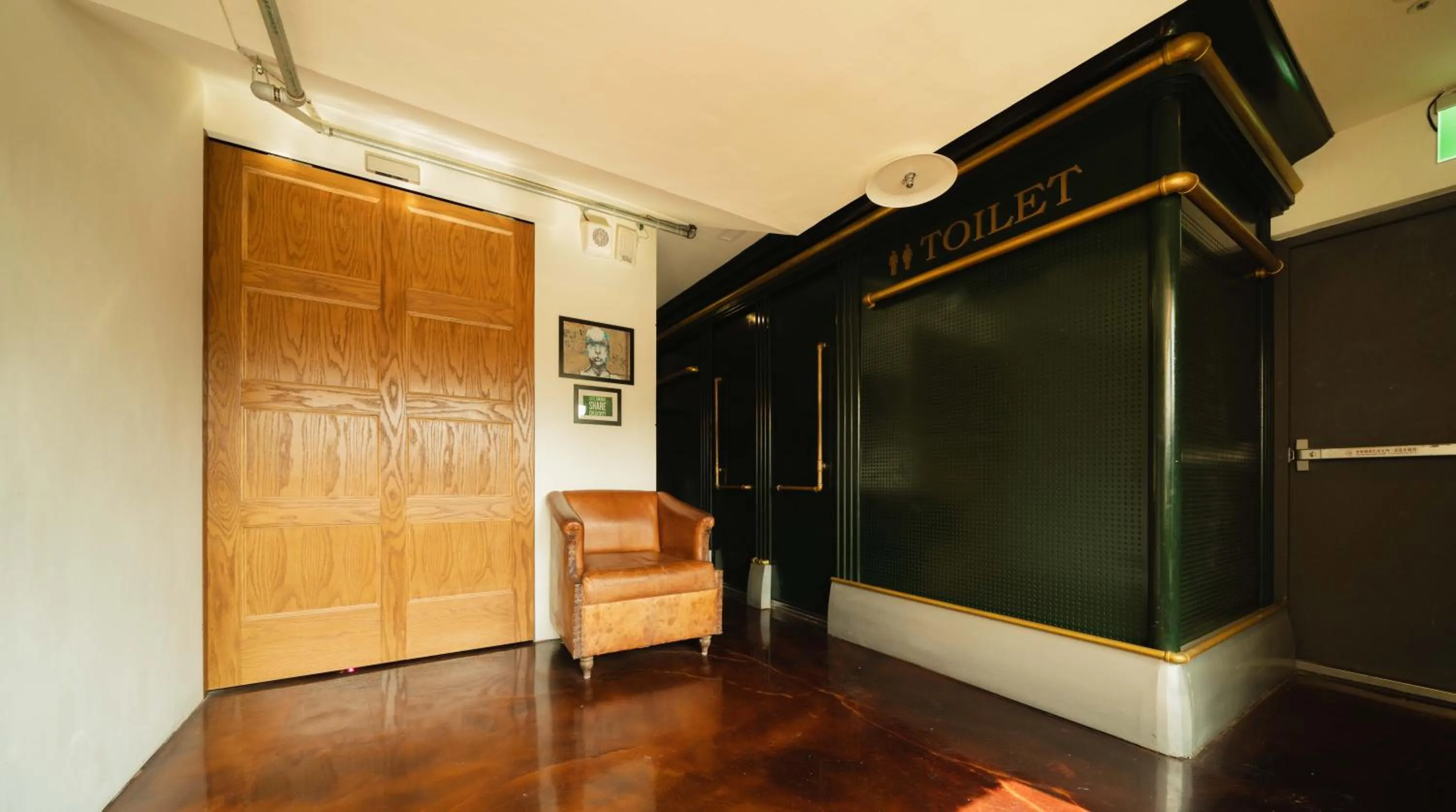 On site in SWIIO Hotel Ximending