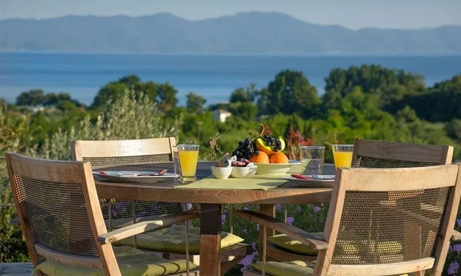 Breakfast in Iakovakis Suites & Spa