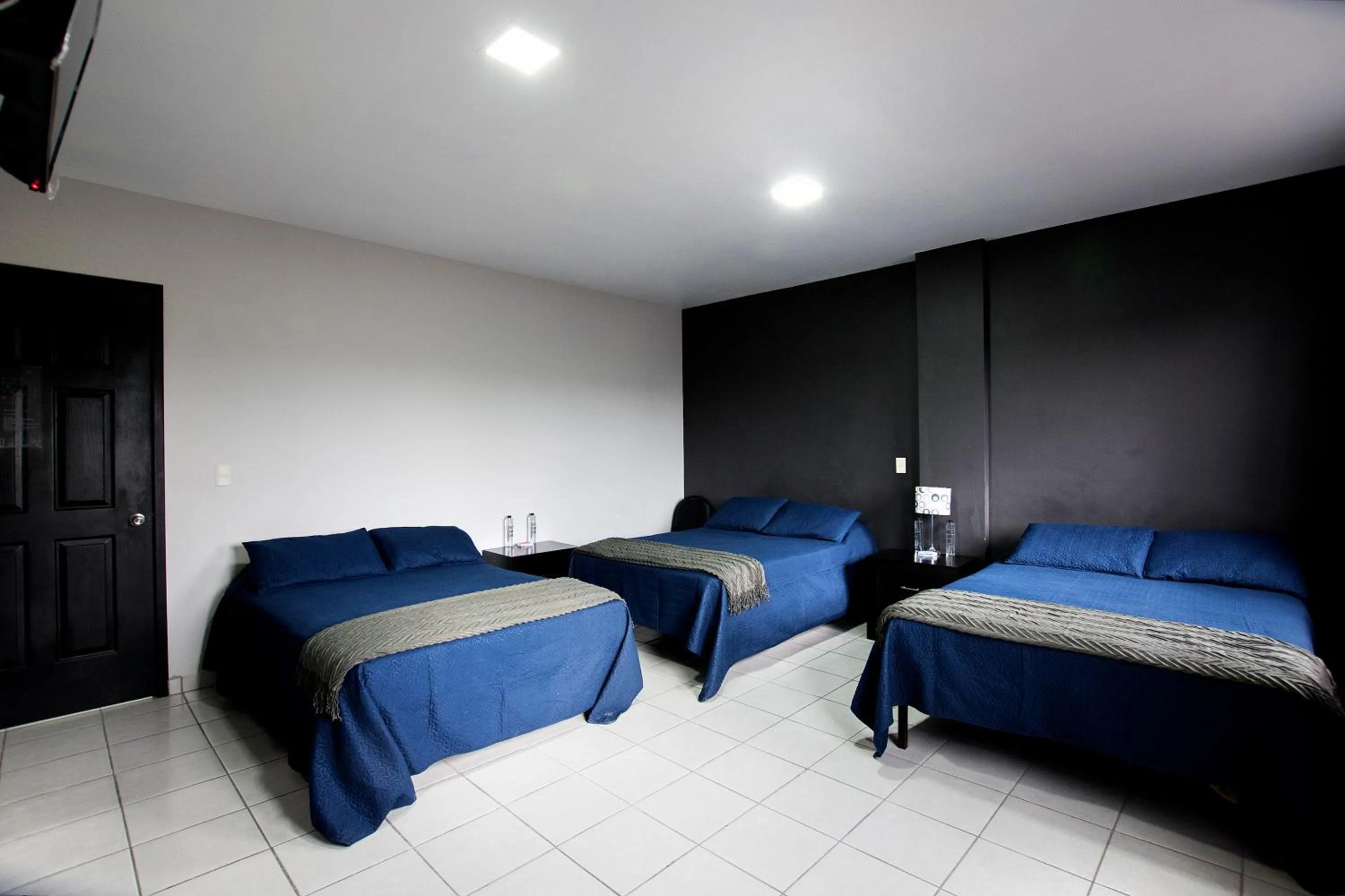 Photo of the whole room, Bed in Hotel San Luis