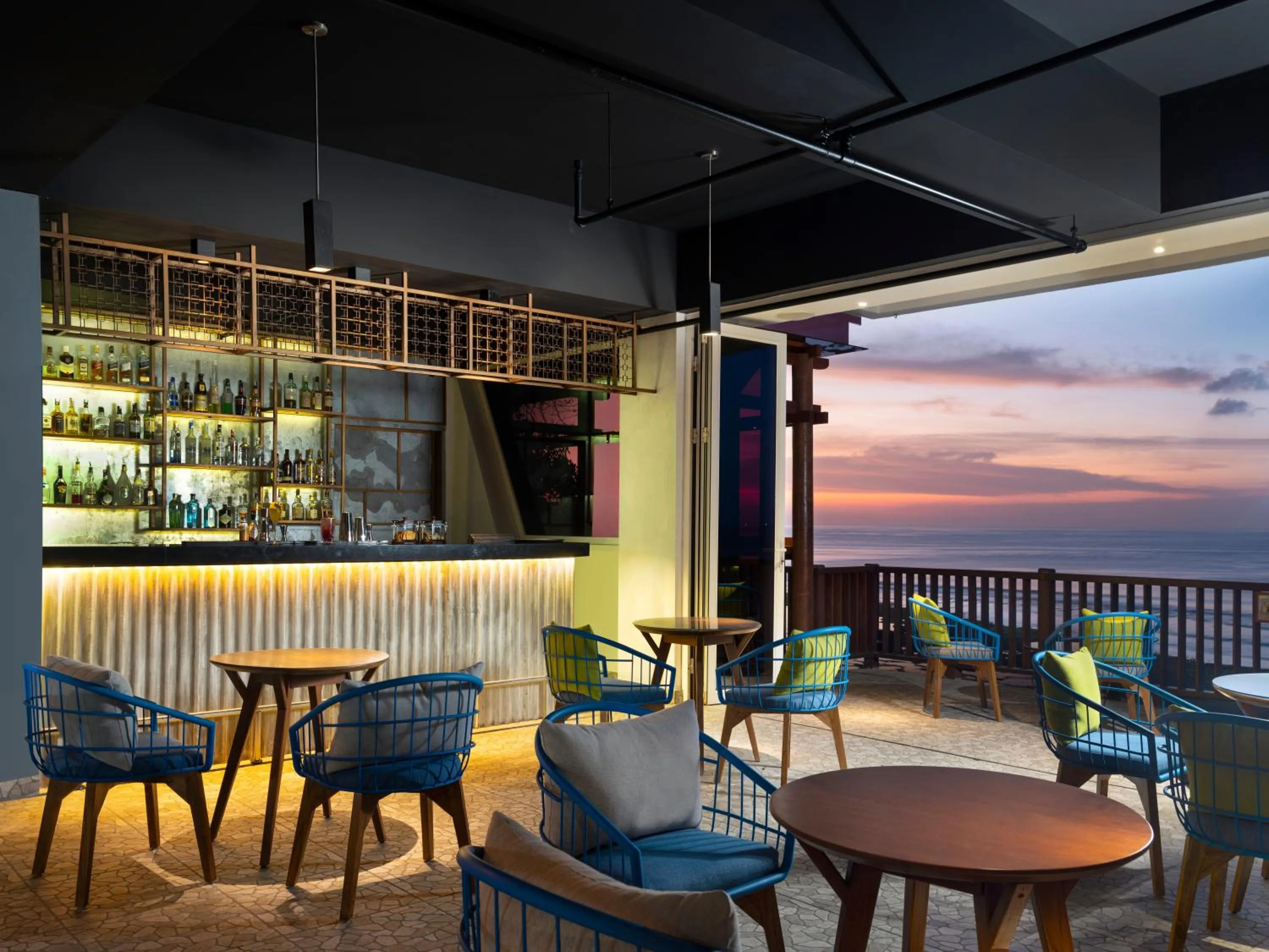 Restaurant/places to eat in Anantara Uluwatu Bali Resort