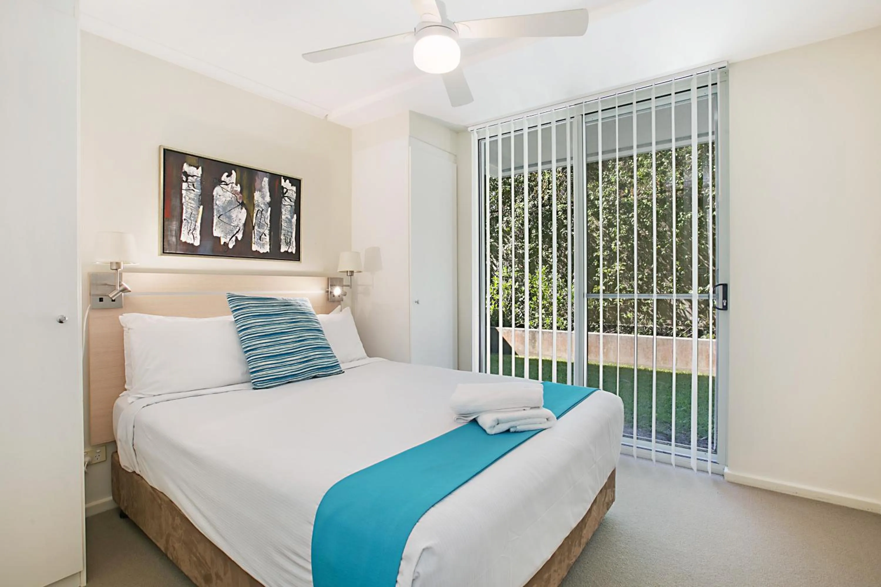Bedroom, Bed in Mantra Nelson Bay