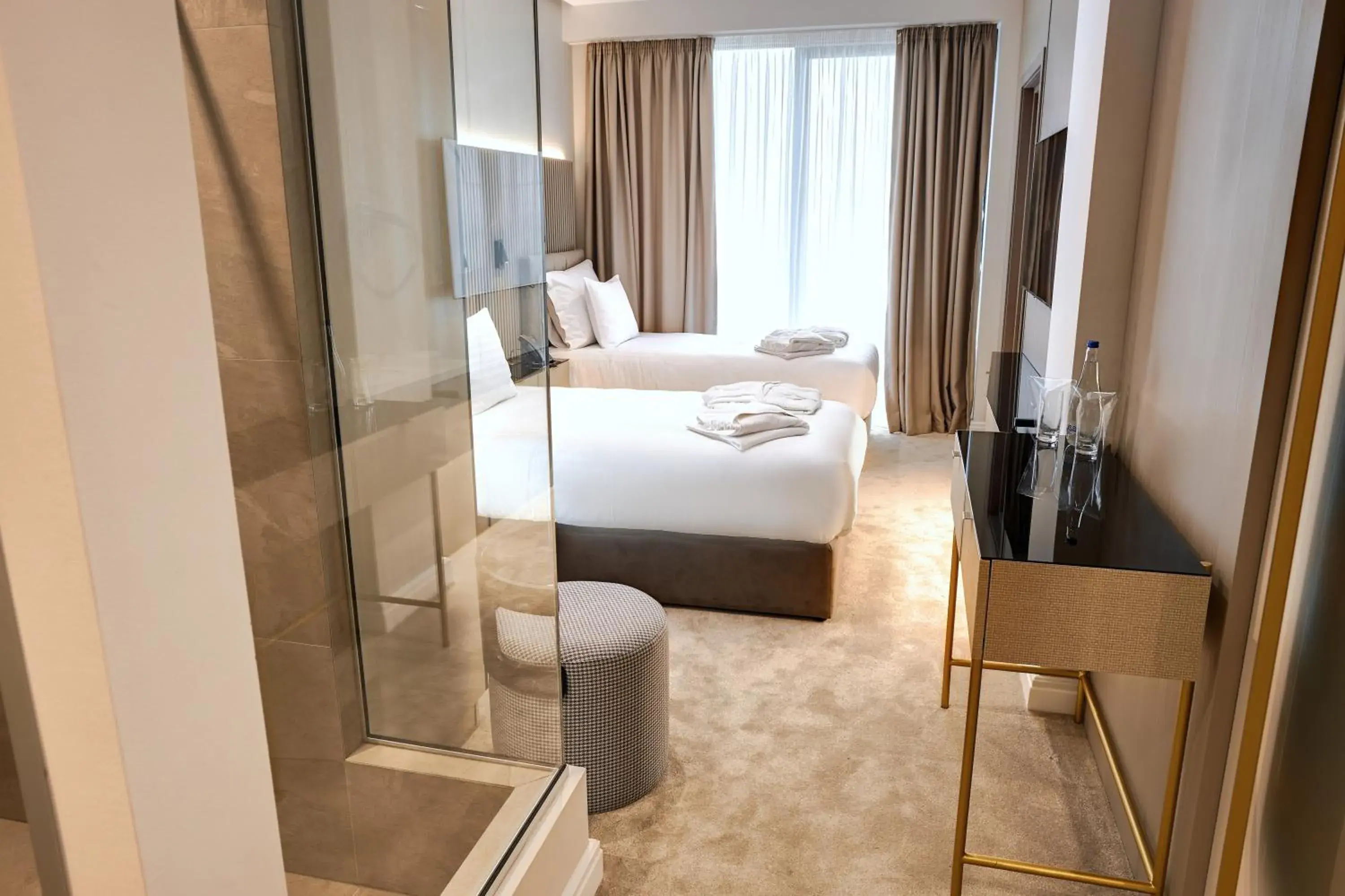 Deluxe Room with Garden View - Anex Building & Free Airport Shuttle in Hotel Mirror Deluxe Room with Garden View - Anex Building & Free Airport Shuttle in Hotel Mirror