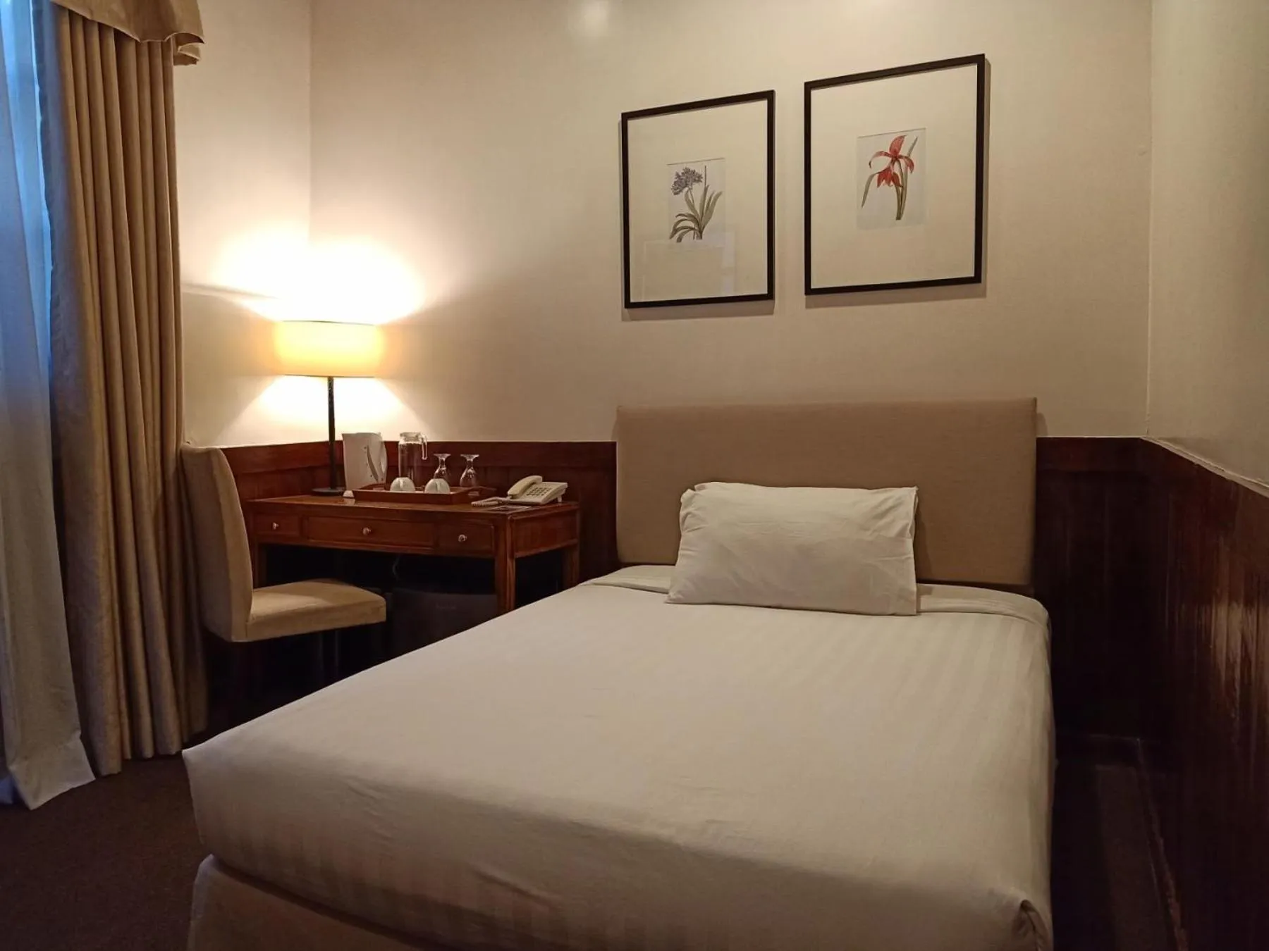 Bed in Casa Vallejo Hotel Baguio