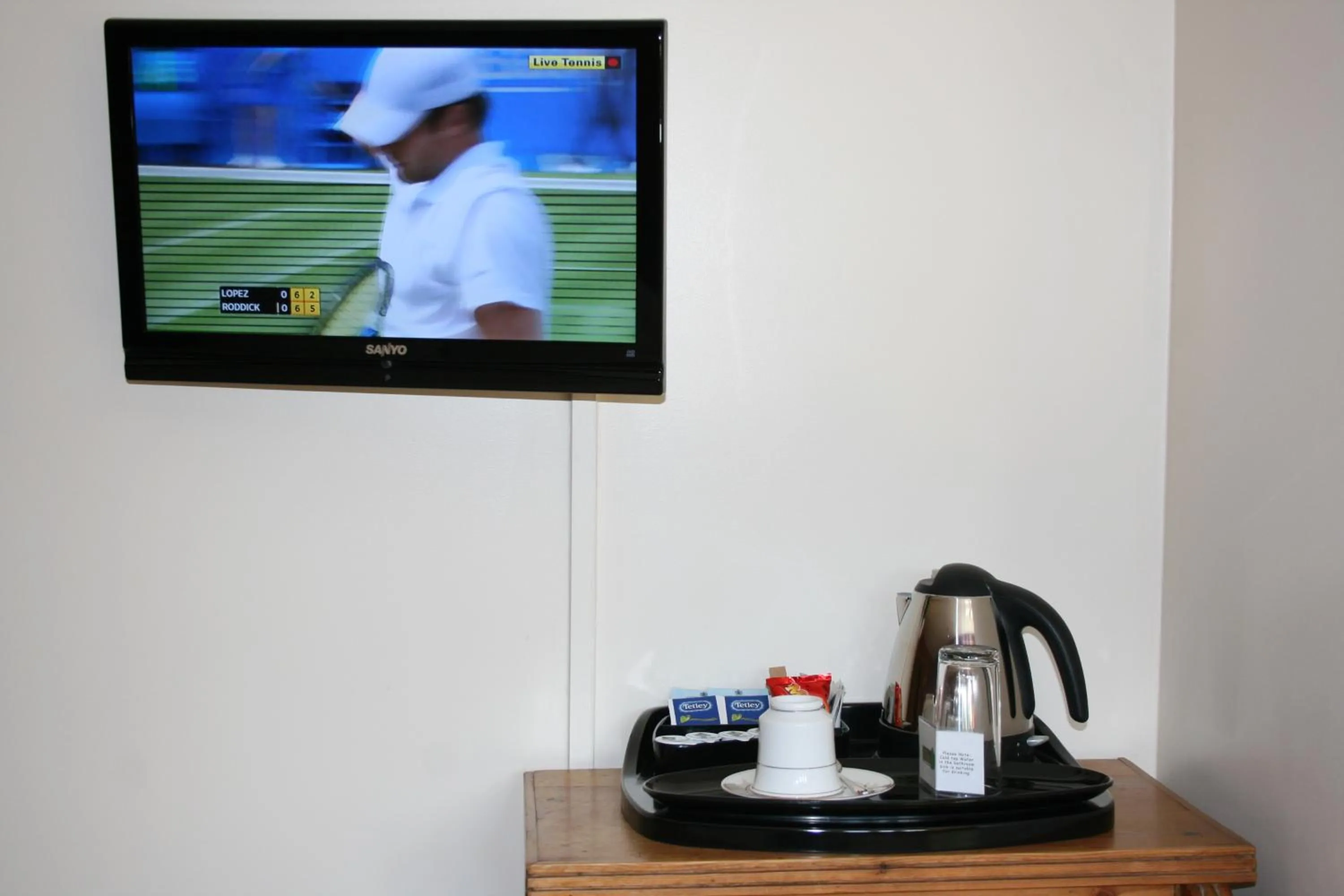 TV and multimedia in Upper Neatham Mill