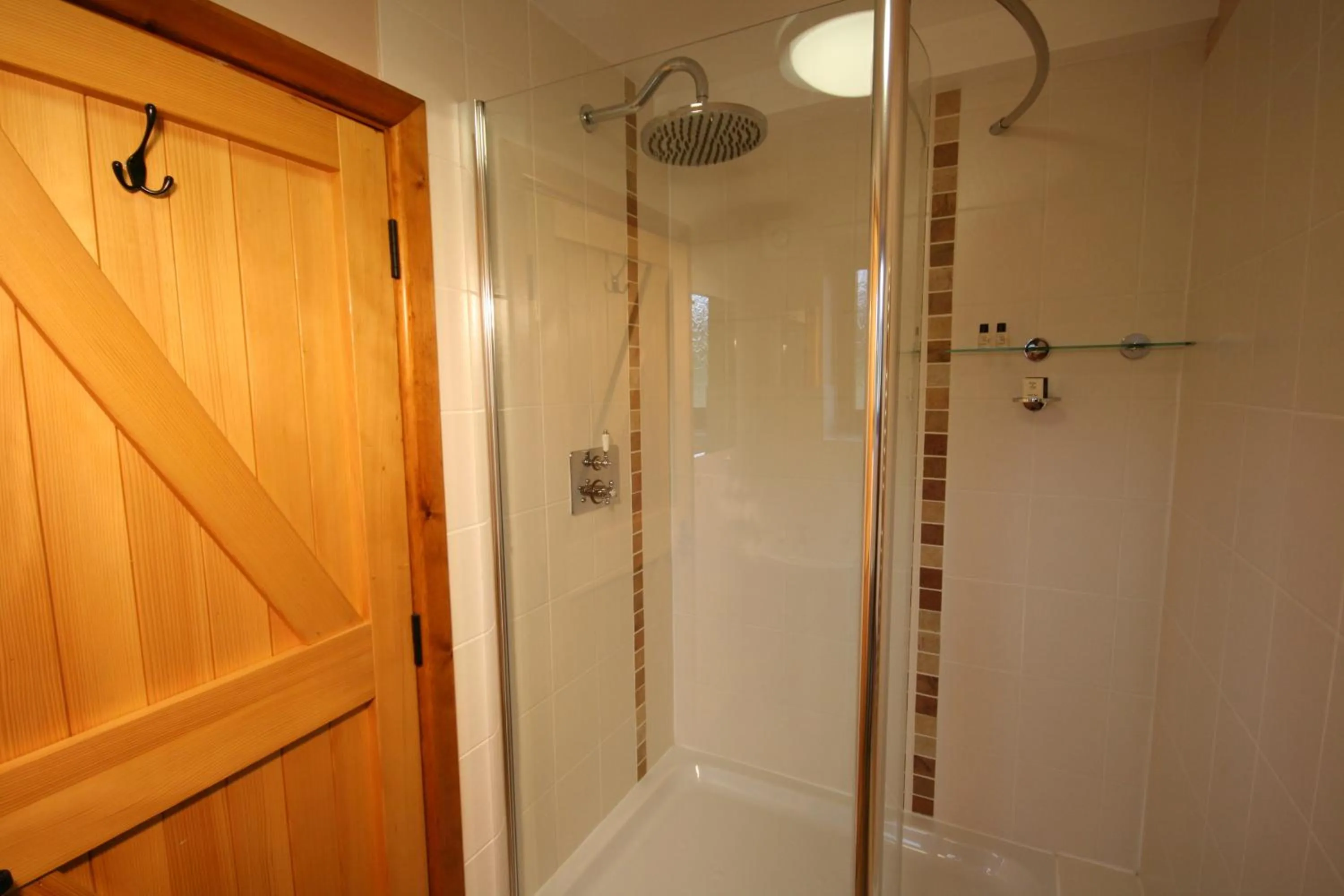 Shower in Upper Neatham Mill