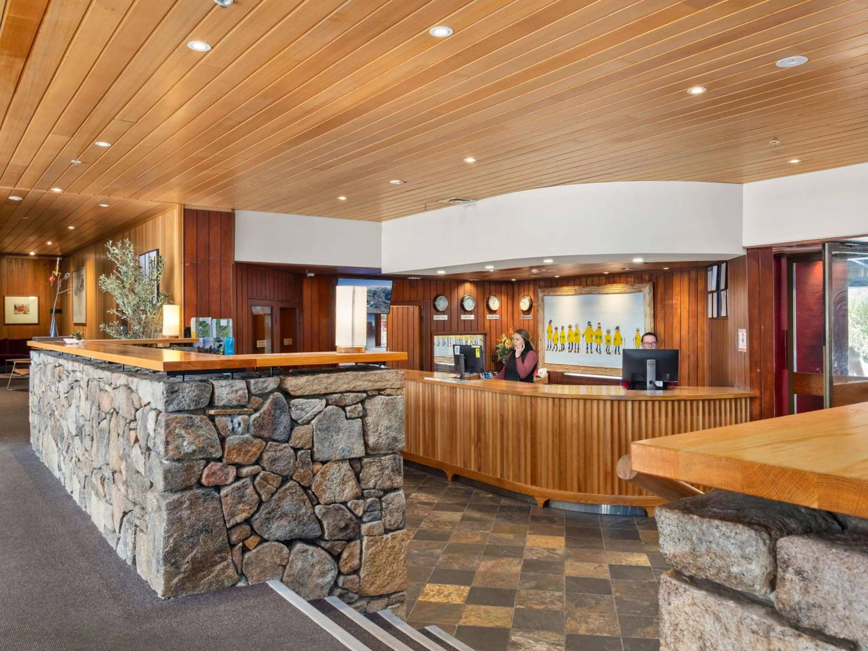 Lobby or reception in Thredbo Alpine Hotel