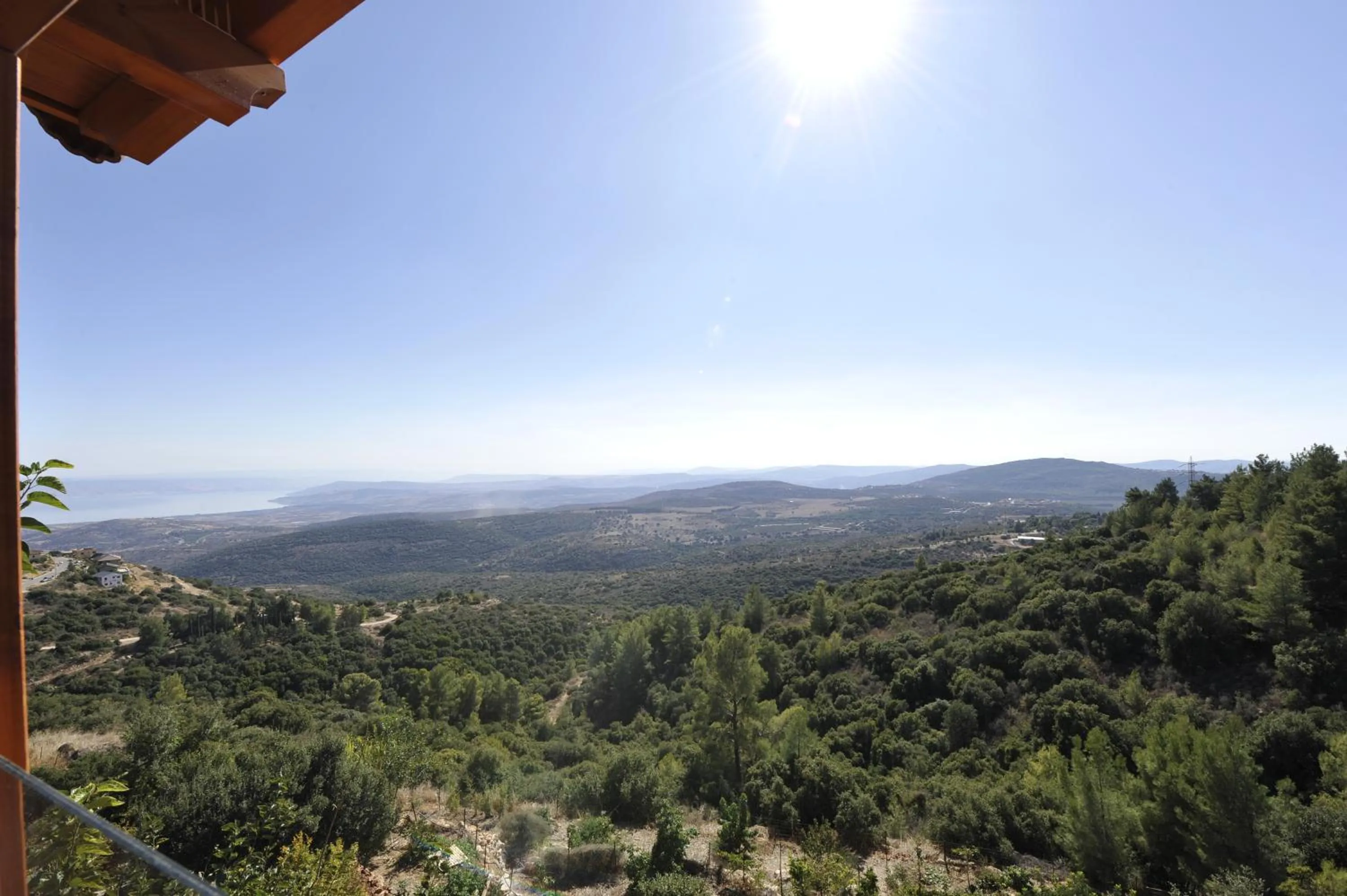 Lake view in Ohn-Bar Guesthouse