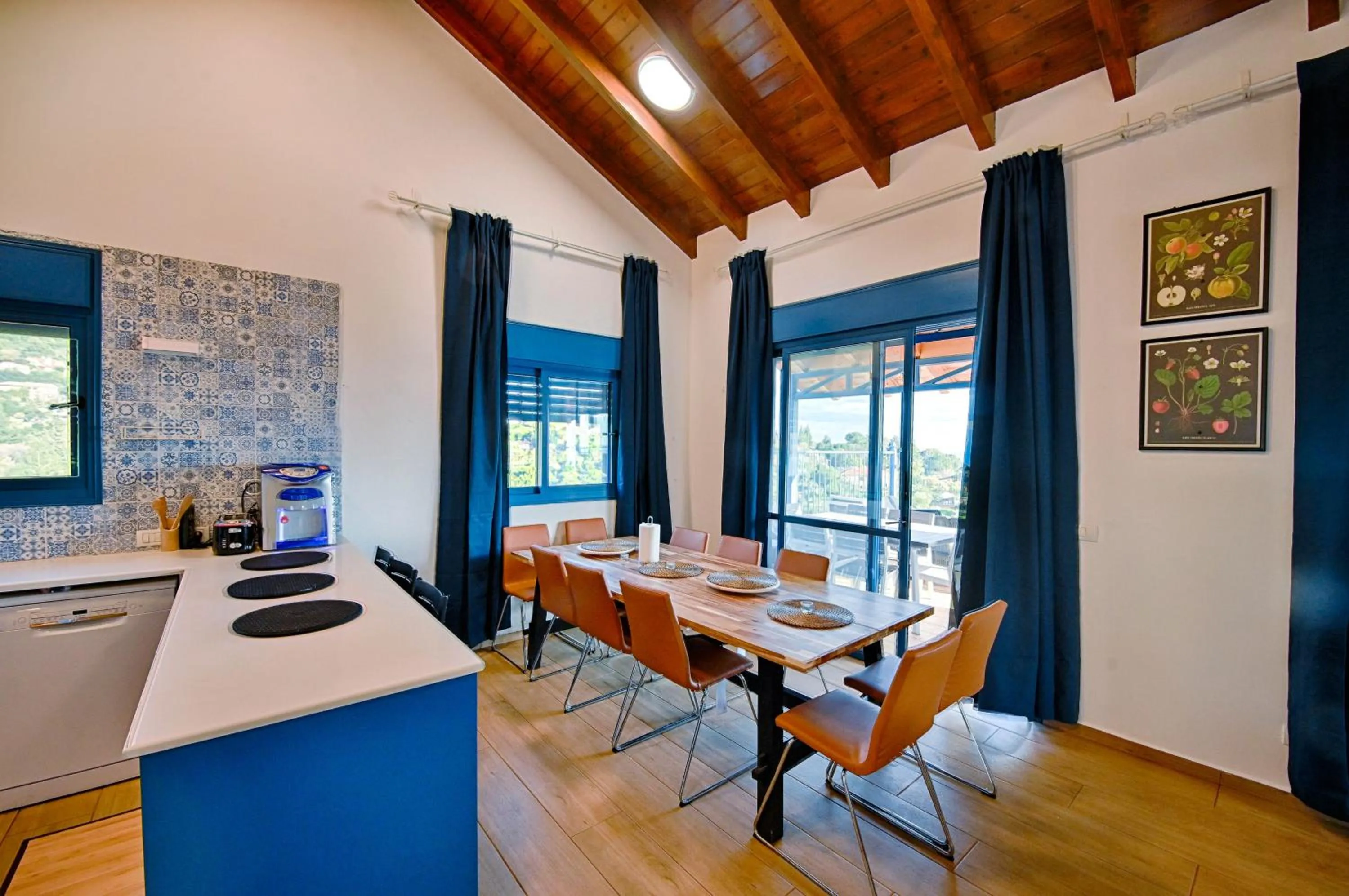 Dining area in Ohn-Bar Guesthouse