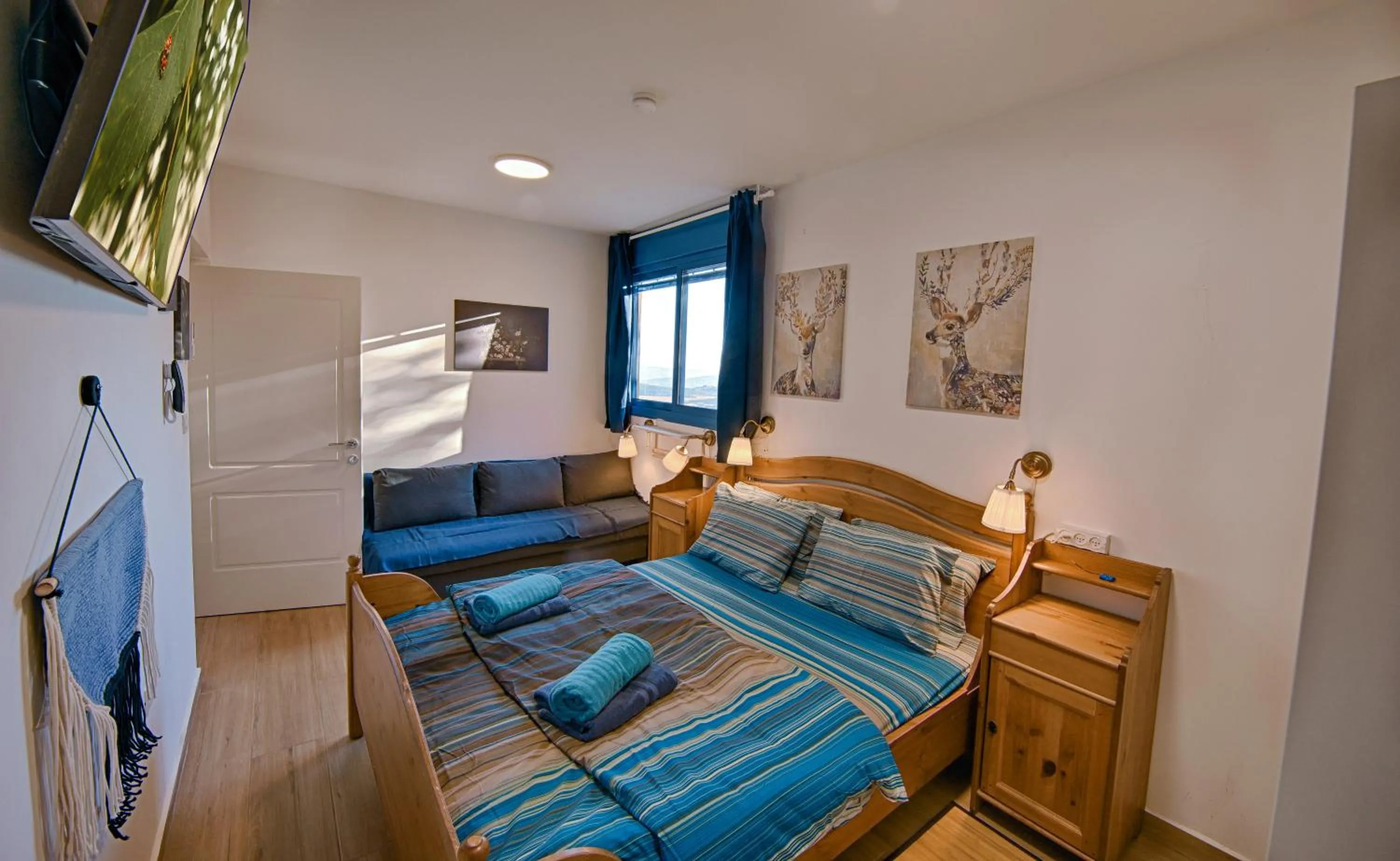 Property building, Bed in Ohn-Bar Guesthouse