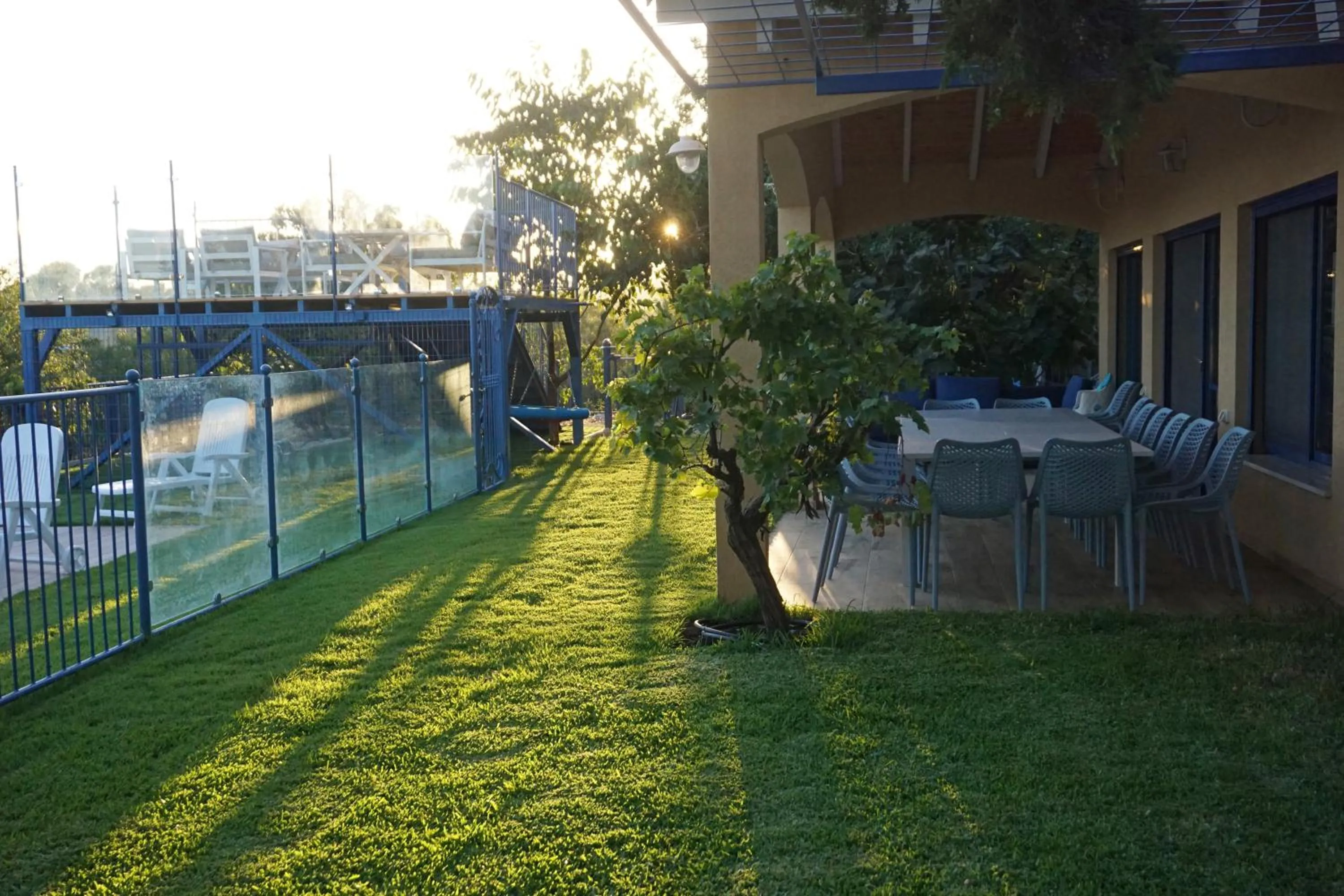 Garden in Ohn-Bar Guesthouse